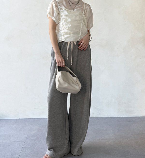  「【WEB限定】キュプラ混シャーリングブラウス」|シャツ・ブラウス|