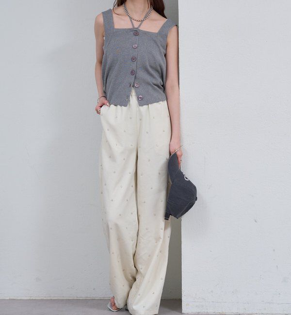  「ビージーフラワースラックス」|チノ|