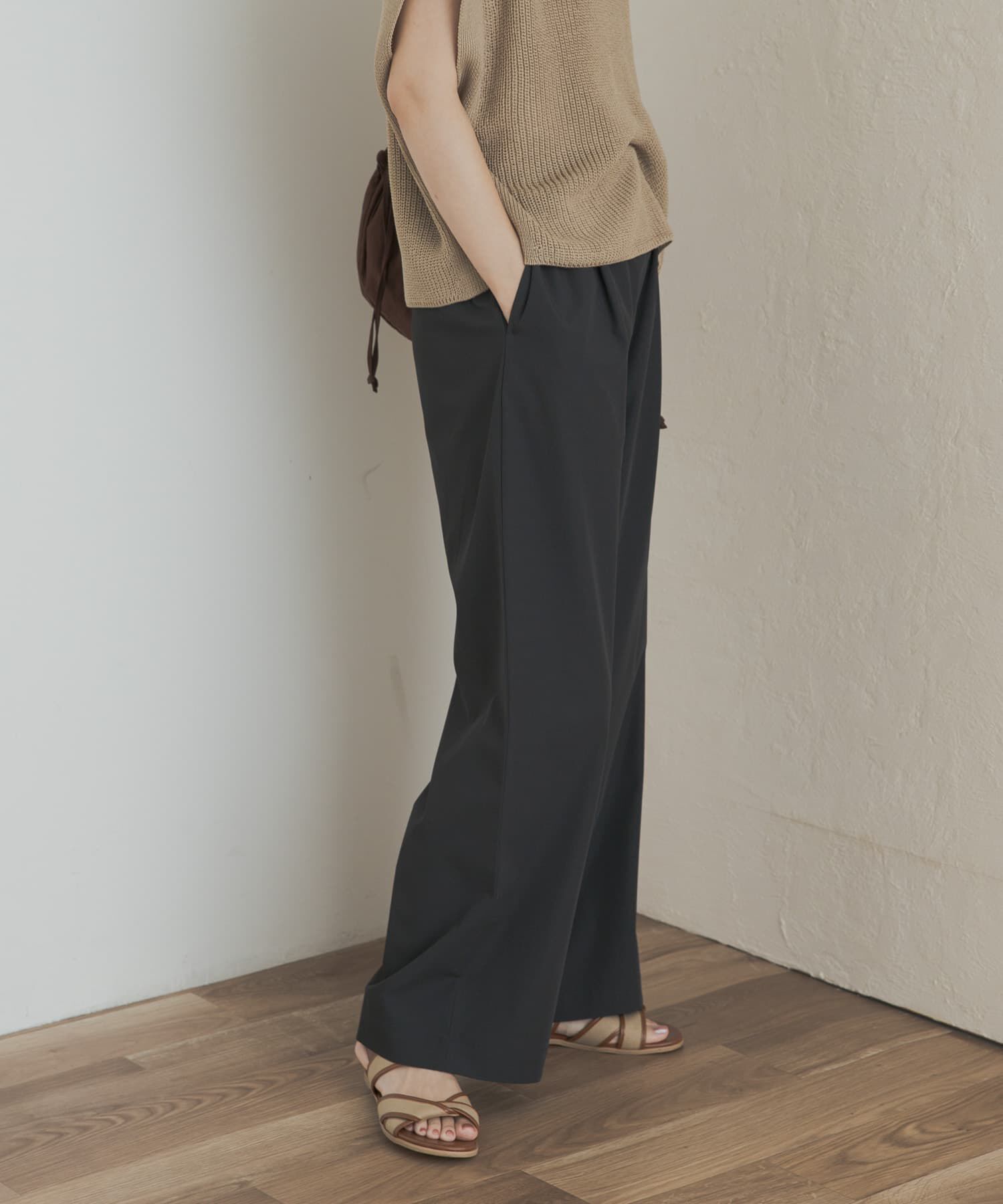 URBAN RESEARCH DOORS「『仁村紗和さん着用』『UR TECH』サマシェアストレートイージーパンツ」|その他|