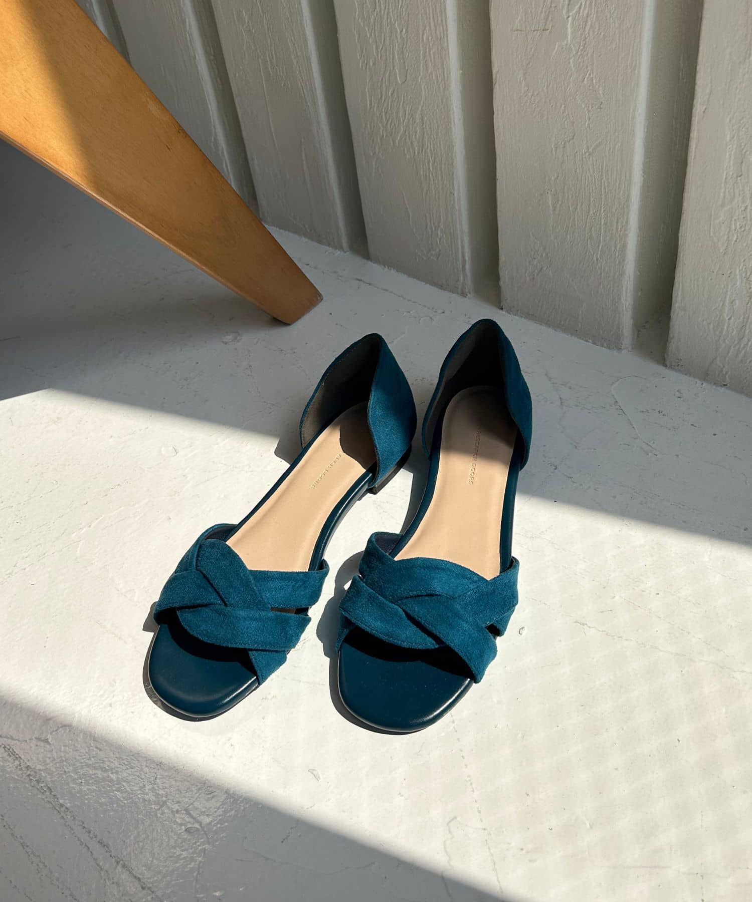 URBAN RESEARCH DOORS「『一部WEB限定カラー』セパレートフラットサンダル」|サンダル|ブルー