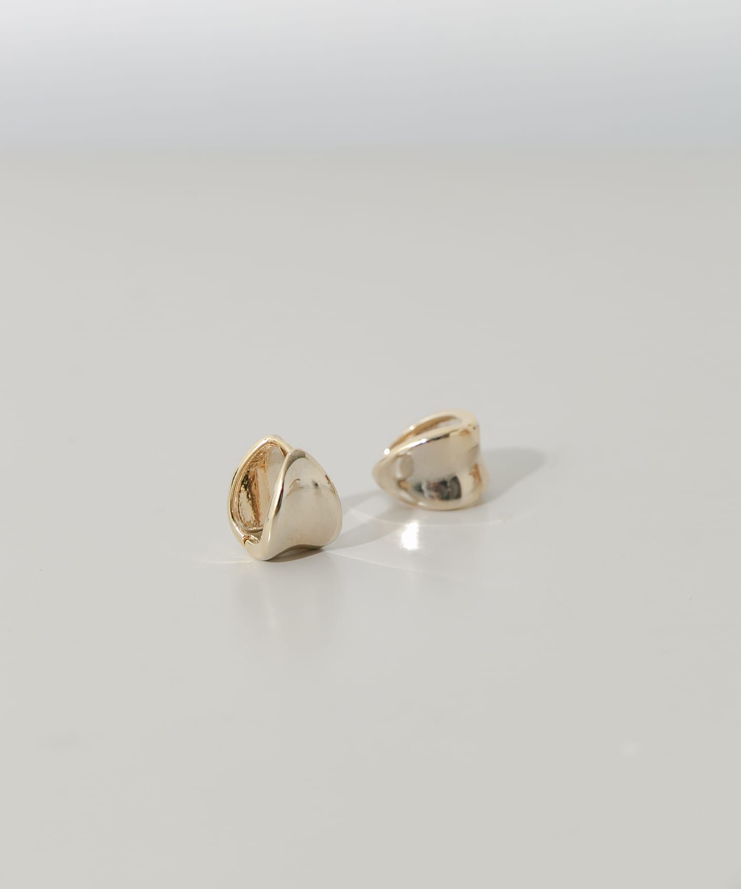 SMELLY「メタルワンタッチピアス」|ピアス|