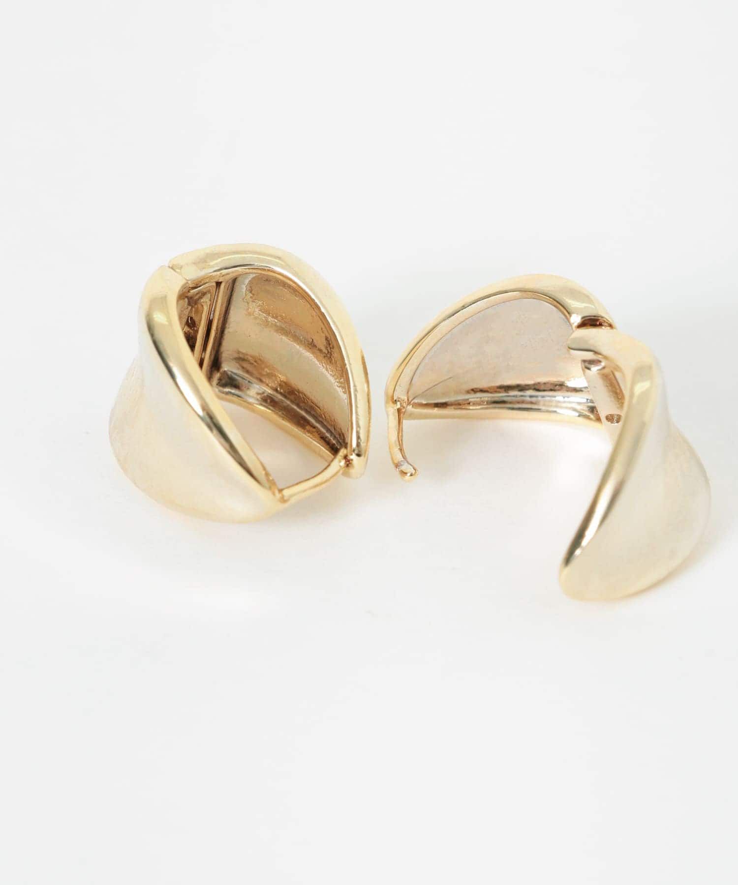 SMELLY「メタルワンタッチピアス」|ピアス|