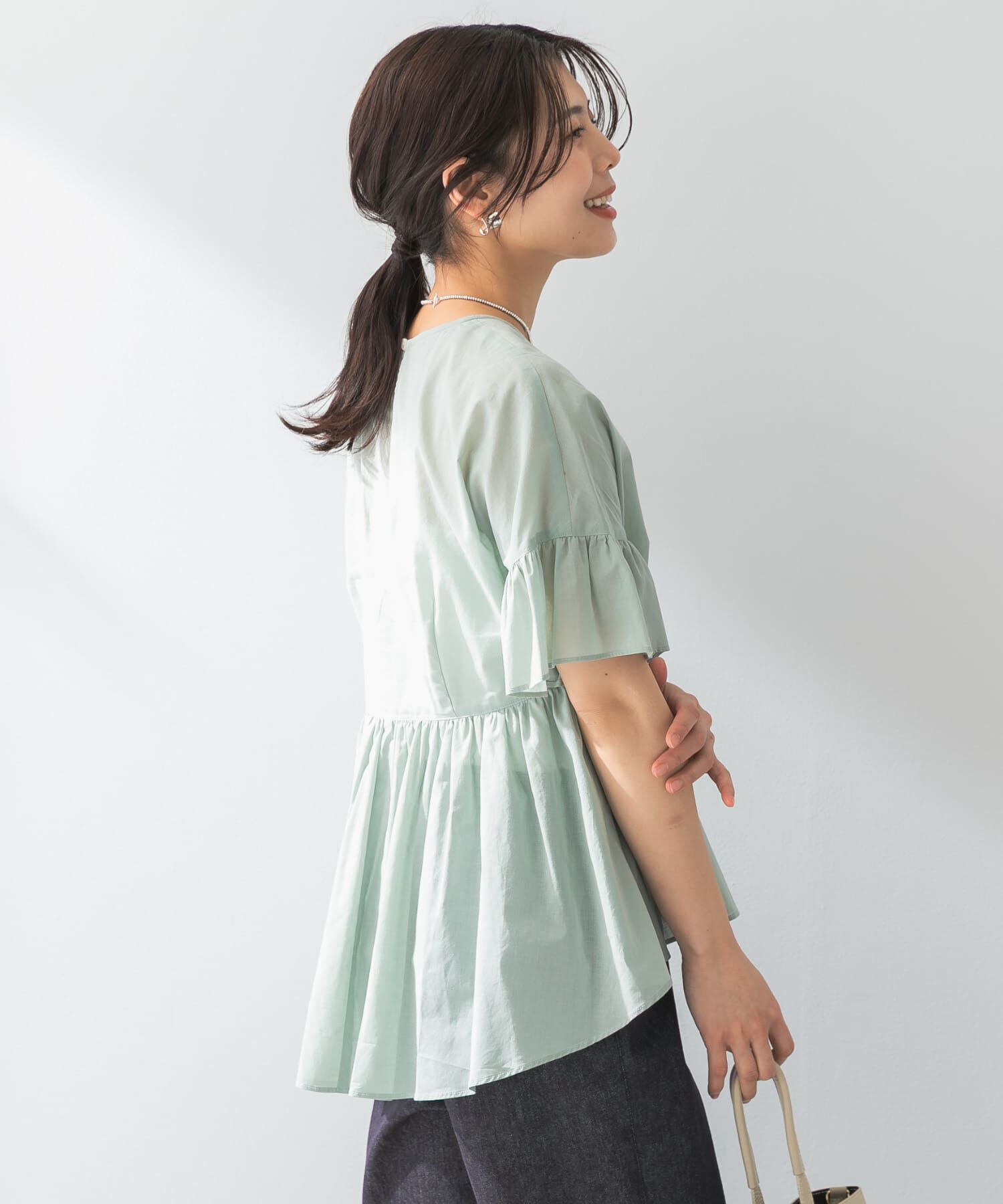 URBAN RESEARCH ROSSO「F by ROSSO　コットンボイル切替ギャザーブラウス」|シャツ・ブラウス|