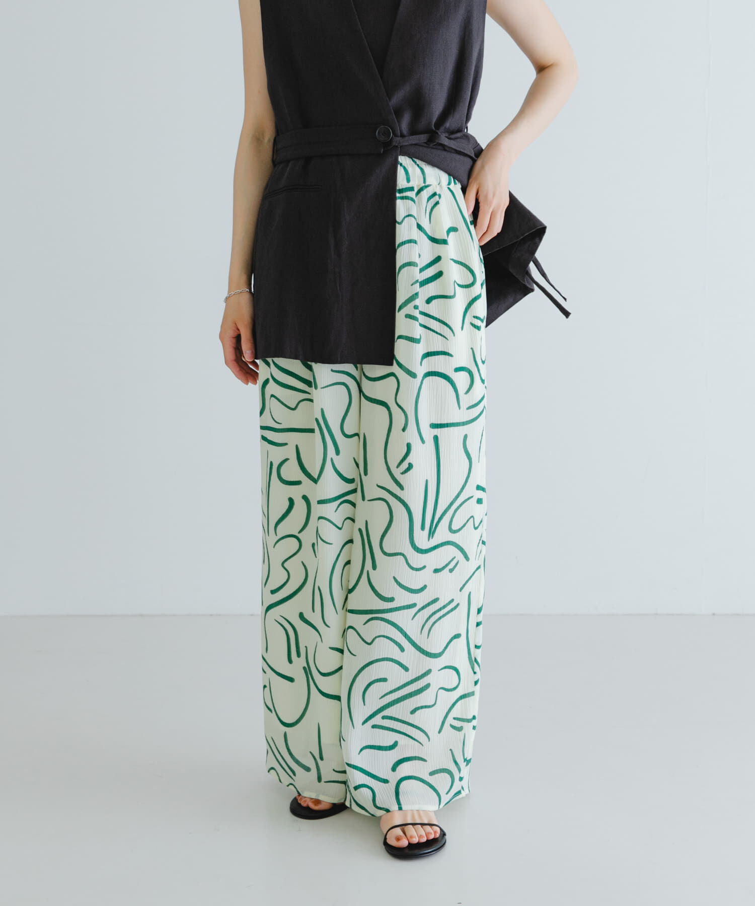 URBAN RESEARCH「『イージーケア』ドローイングアートプリントパンツ」|その他|