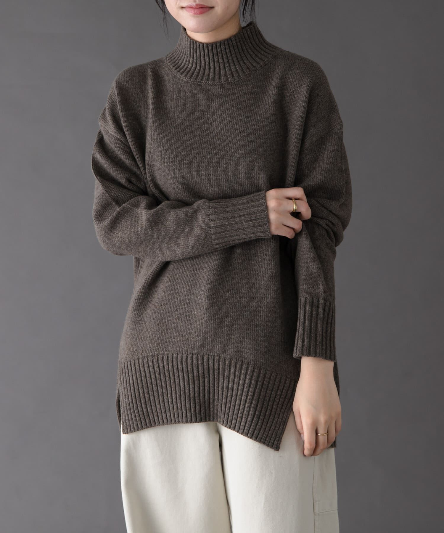 URBAN RESEARCH DOORS「FORK&SPOON　ハイネックロングニット」|ニット・セーター|