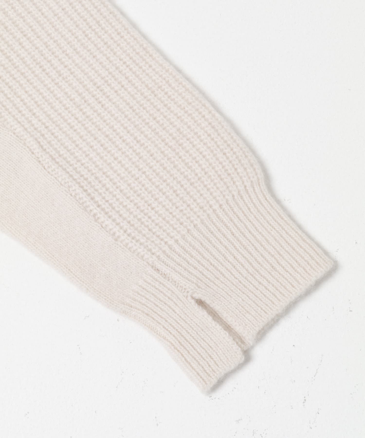 URBAN RESEARCH ROSSO「スーパーファインラムズウールショートニット」|ニット・セーター|