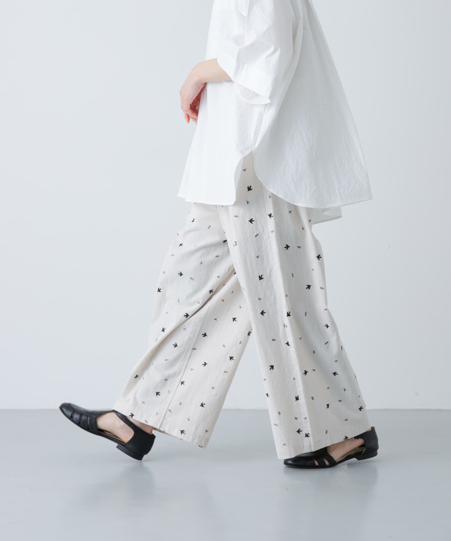 かぐれ「ツバメ刺繍イージーパンツ」|その他|