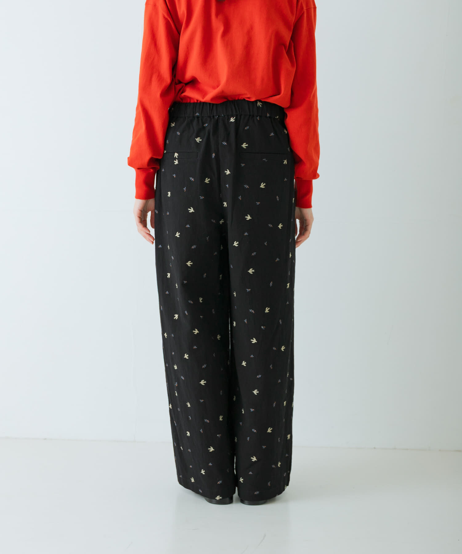 かぐれ「ツバメ刺繍イージーパンツ」|その他|