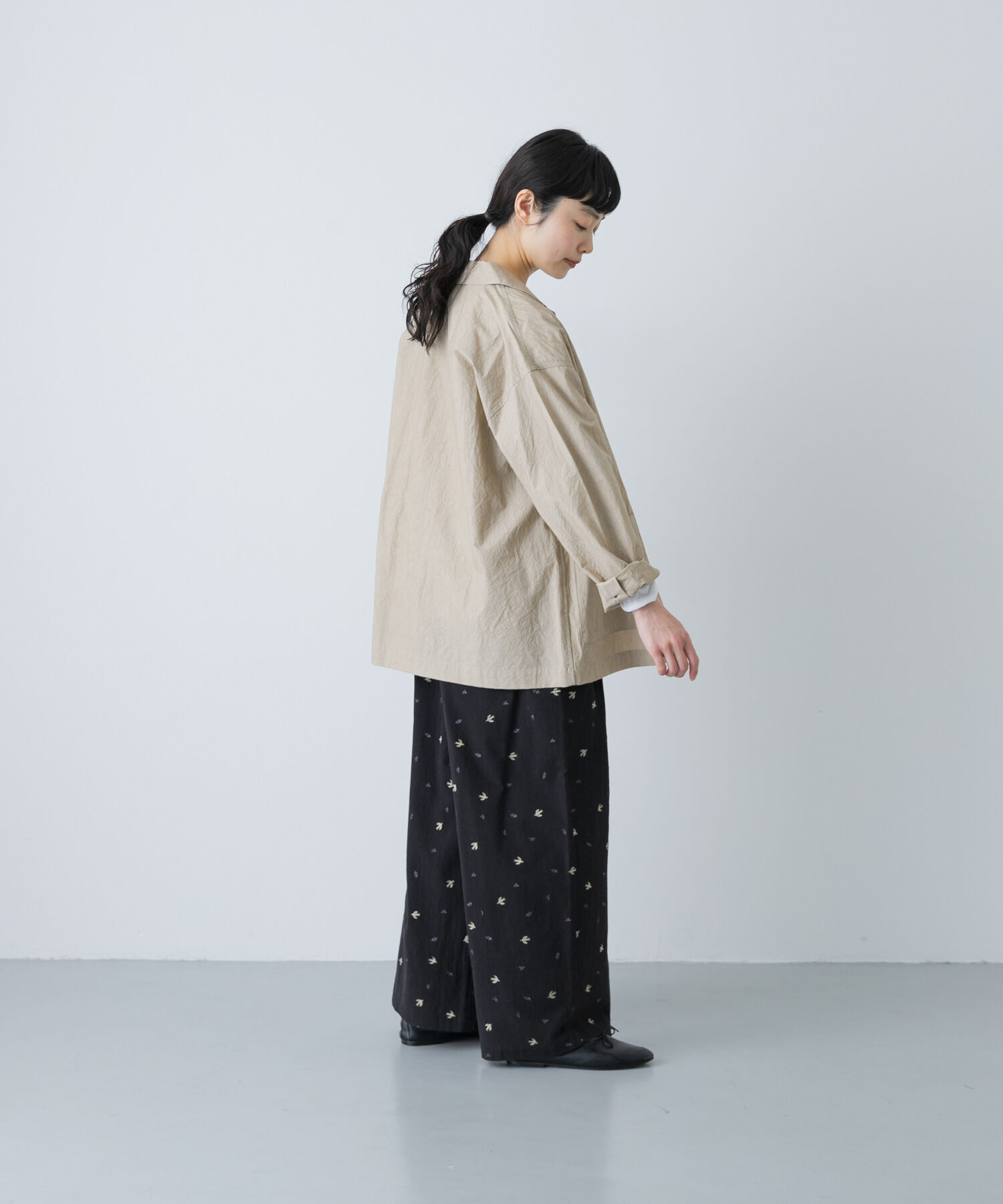 かぐれ「ツバメ刺繍イージーパンツ」|その他|