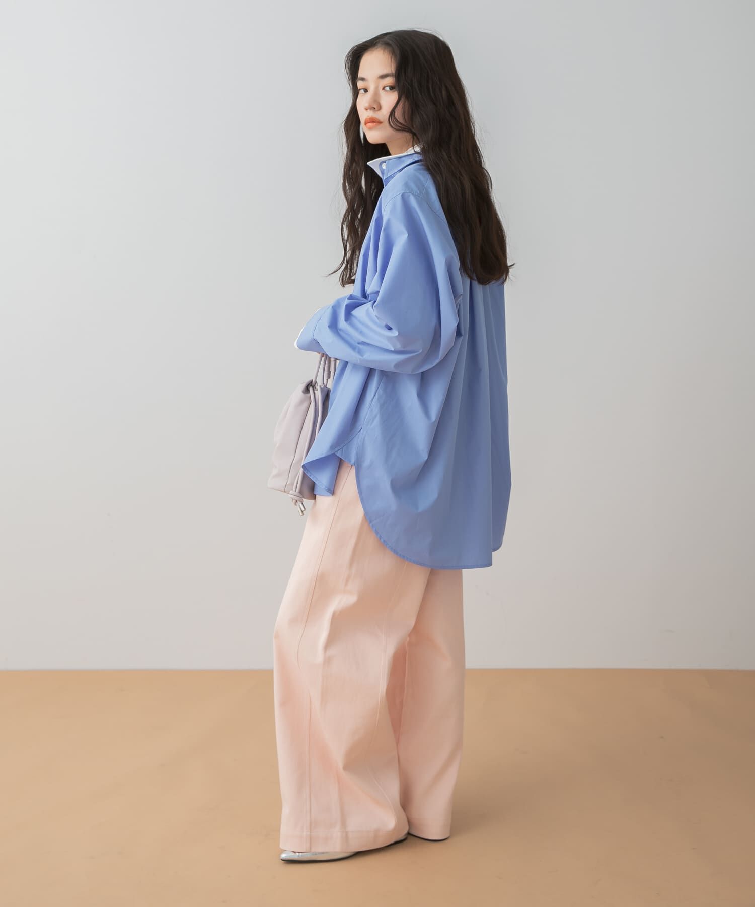 SENSE OF PLACE by URBAN RESEARCH「『イージーケア』レイヤードカフスルーズシャツ」|シャツ・ブラウス|