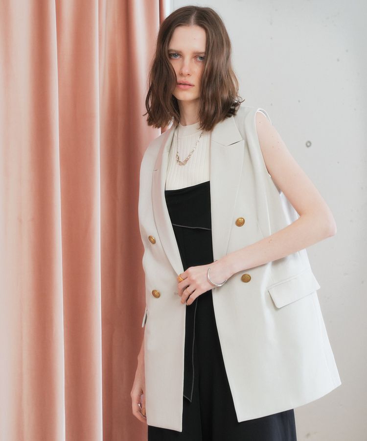 YECCA VECCA「ドライタッチ金釦テーラードジレ」|ベスト・ジレ|Light beige