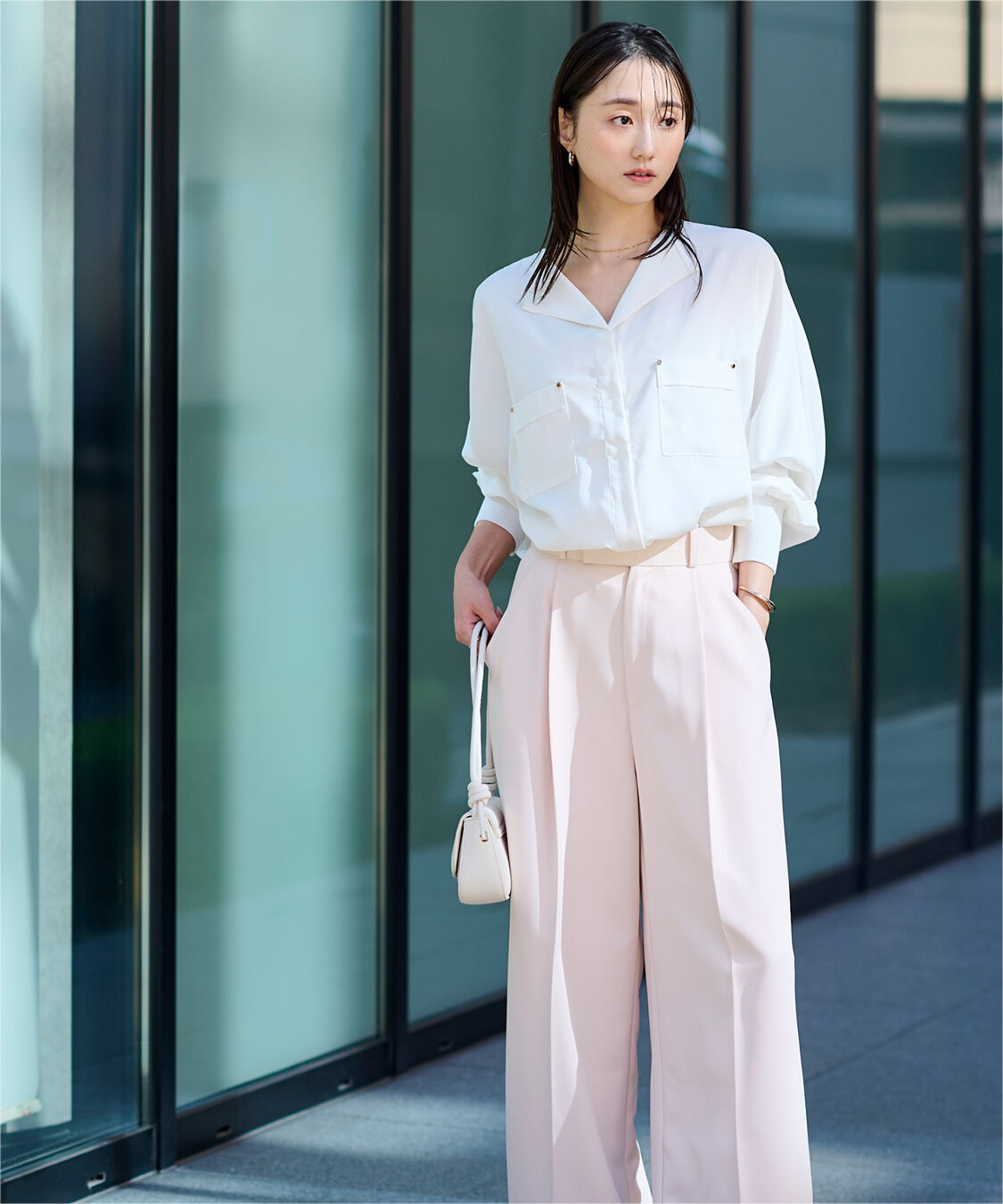 ur's「美シルエットワンタックワイドパンツ」|スラックス|