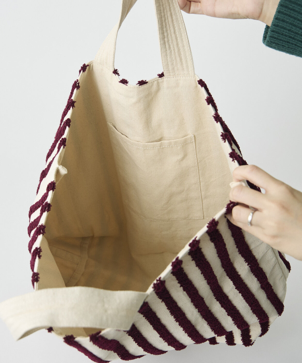 DAY by DAY it&rsquo;s international「ループストライプボックストートバッグ《beej》」|その他|