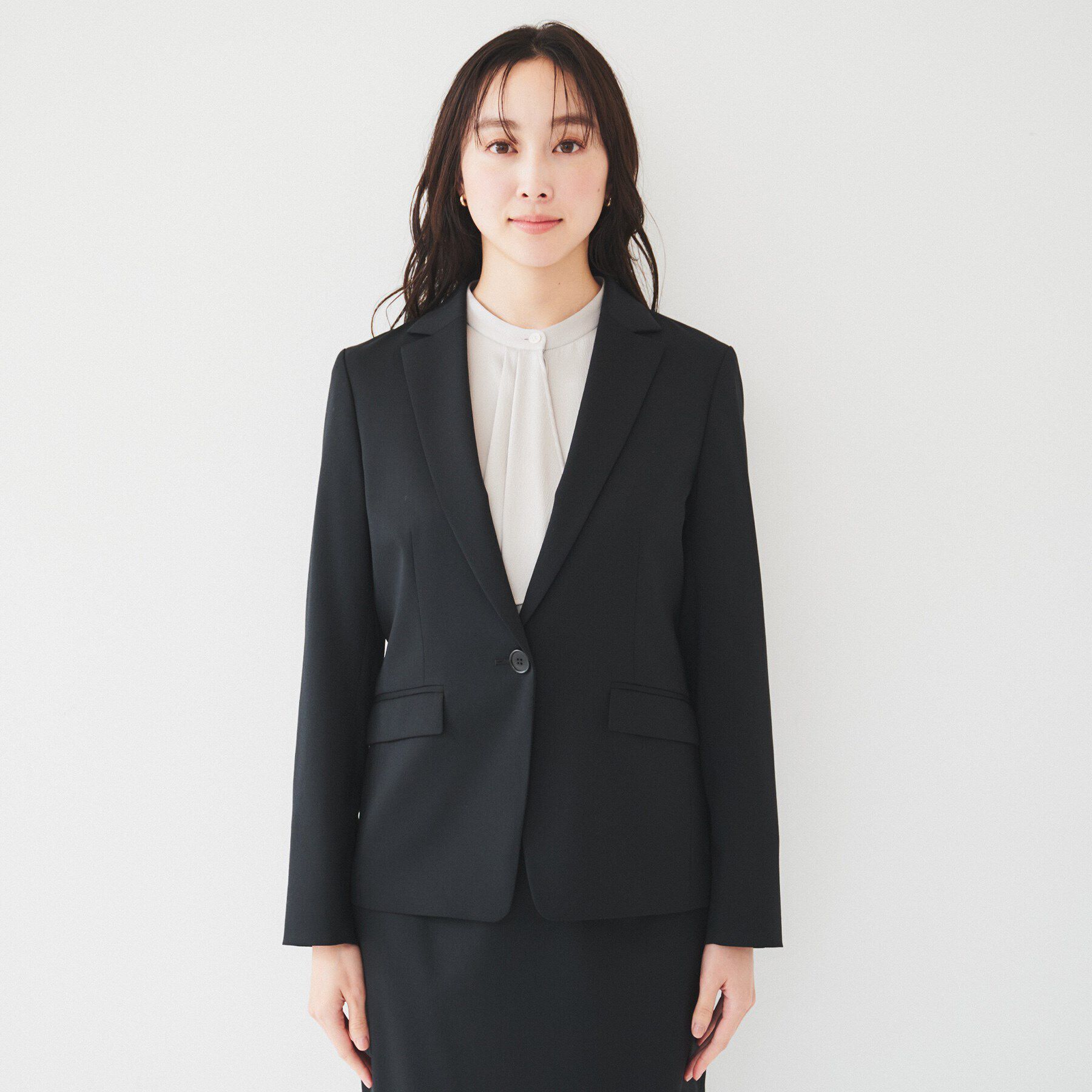UNTITLED「【洗える/お仕事スーツ】レジェールギャバ 背抜きテーラードジャケット」|テーラードジャケット|