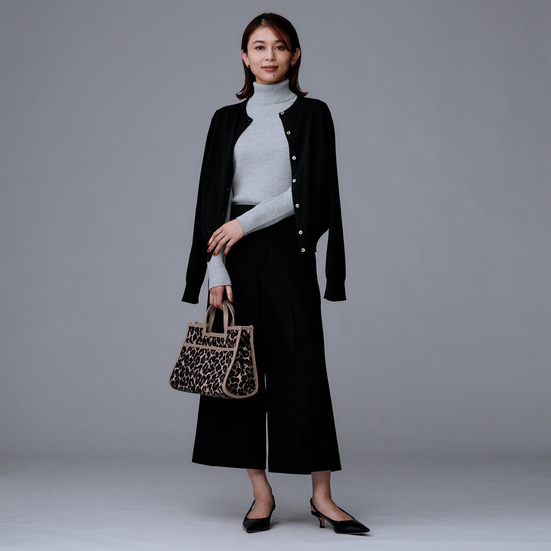 UNTITLED「【ウール100%/ウエスト後ろゴム】 クロップドワイドパンツ」|その他|