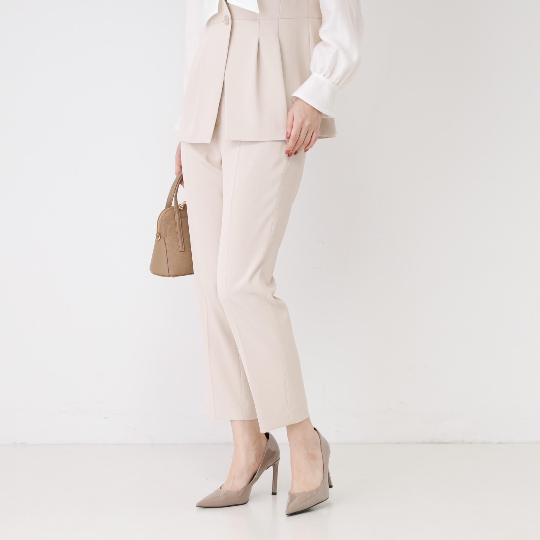 COUP DE CHANCE「【手洗い可／日本製／伸縮性／スーツ可】センタープレス入りテーパードパンツ」|その他|