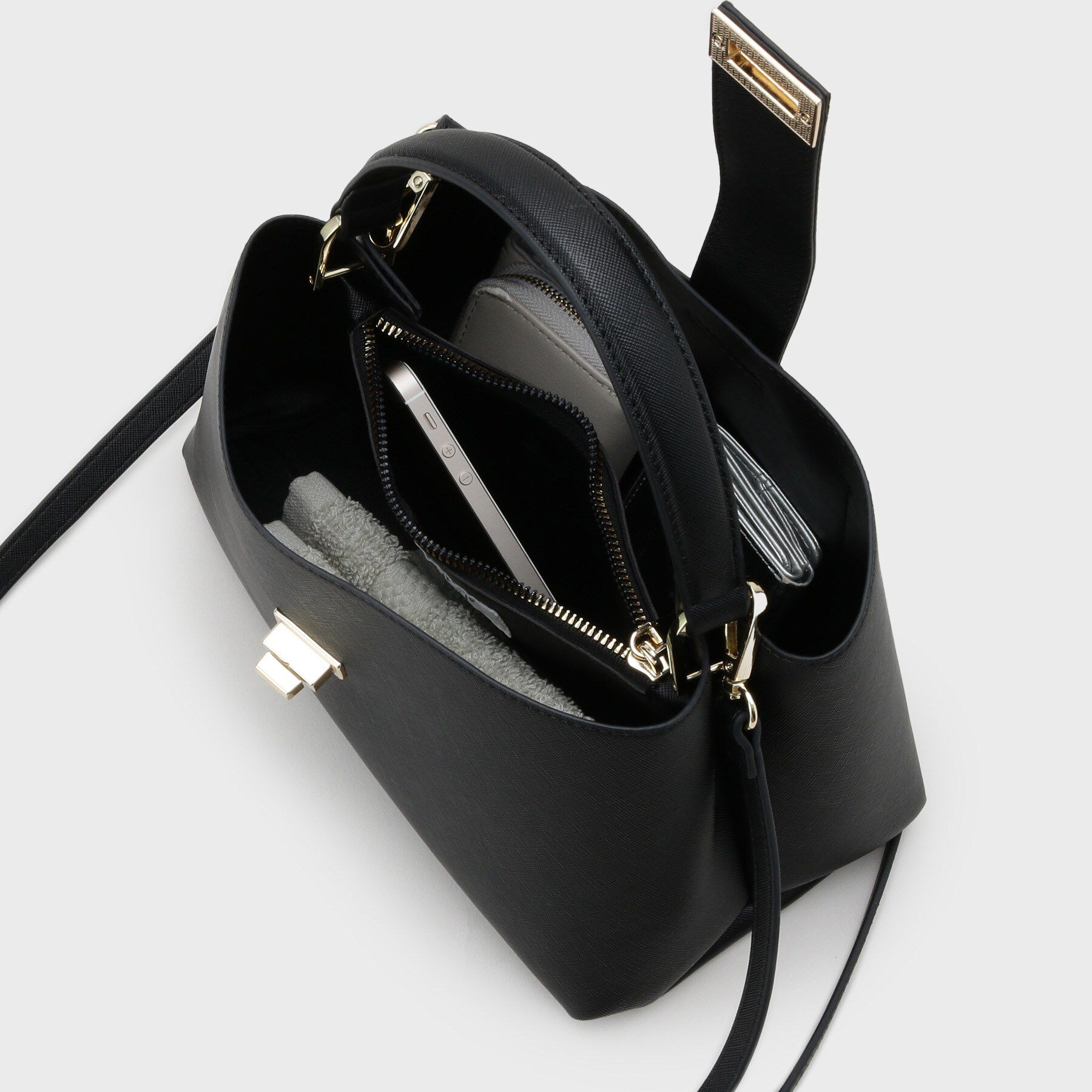 OPAQUE.CLIP「【2WAY】サフィアーノ調ミドルワンハンドルバッグ」|ハンドバッグ|