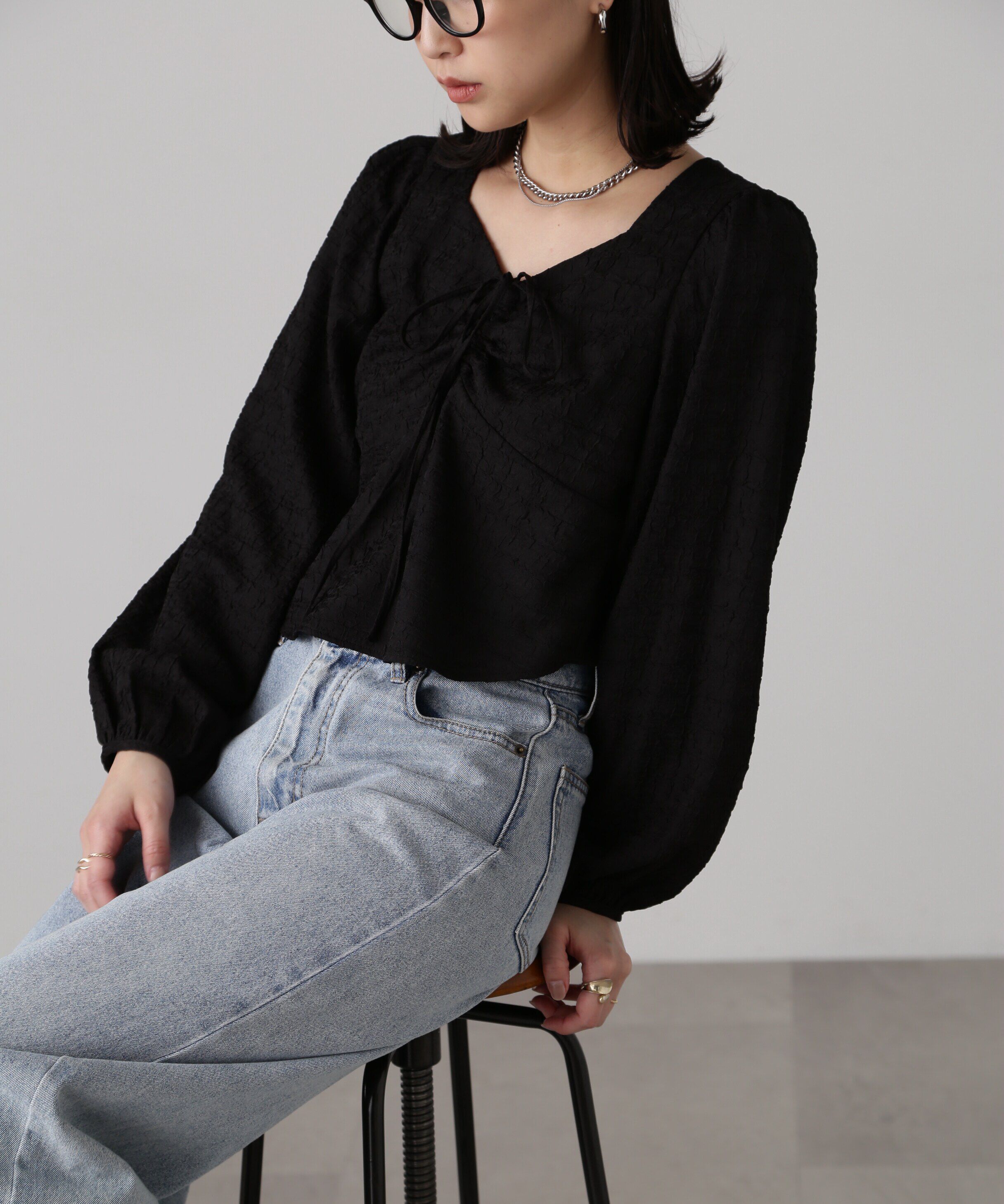  「フロントリボンシャーリングブラウス」|シャツ・ブラウス|ブラック