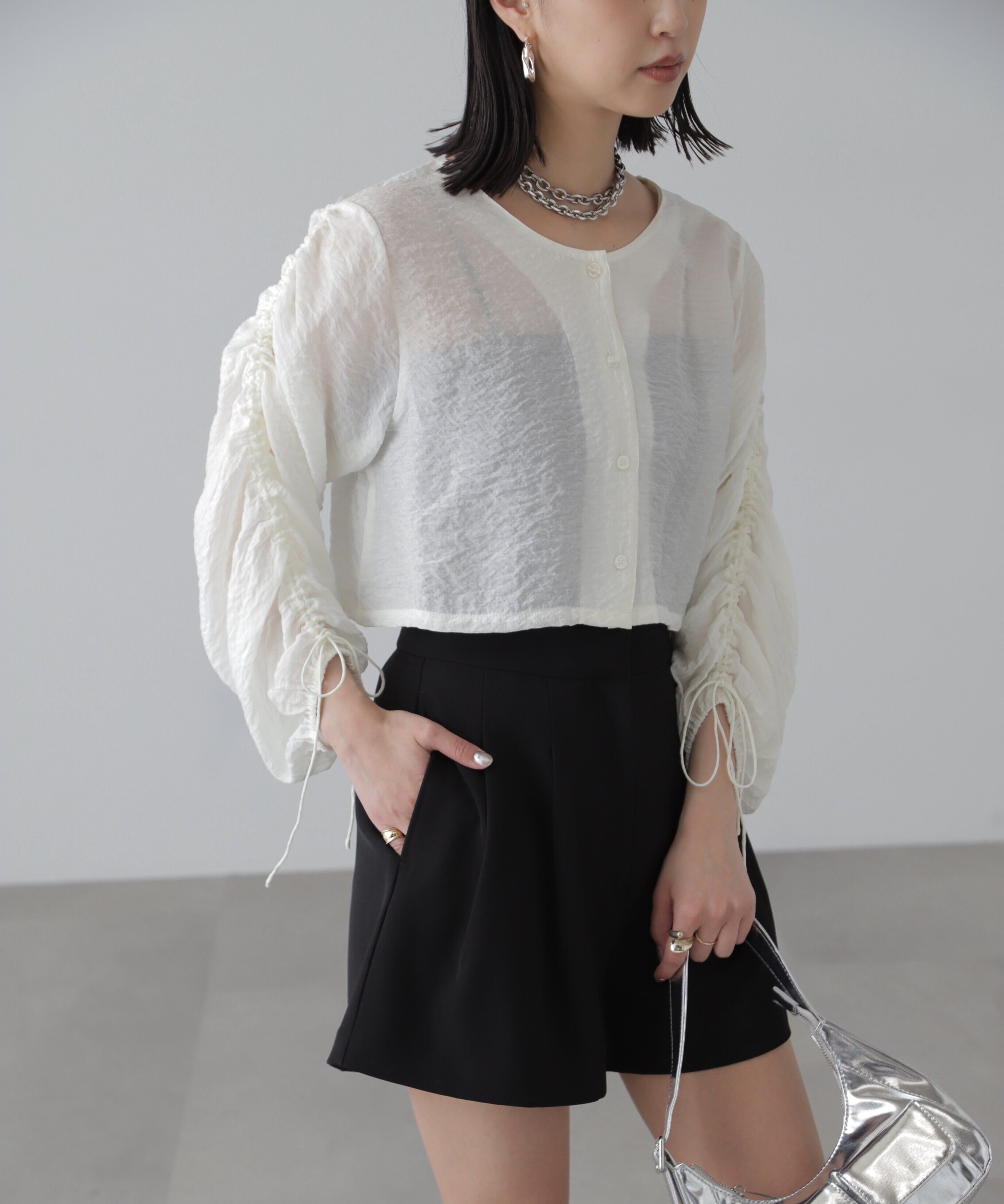  「［グレーカラーWEB限定］袖ドロストギャザーボレロ」|シャツ・ブラウス|