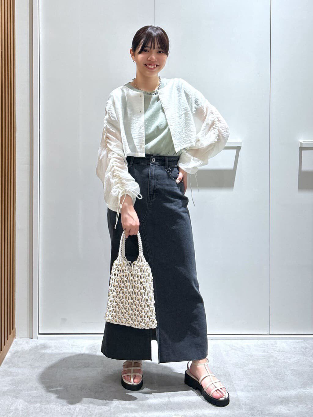  「［グレーカラーWEB限定］袖ドロストギャザーボレロ」|シャツ・ブラウス|