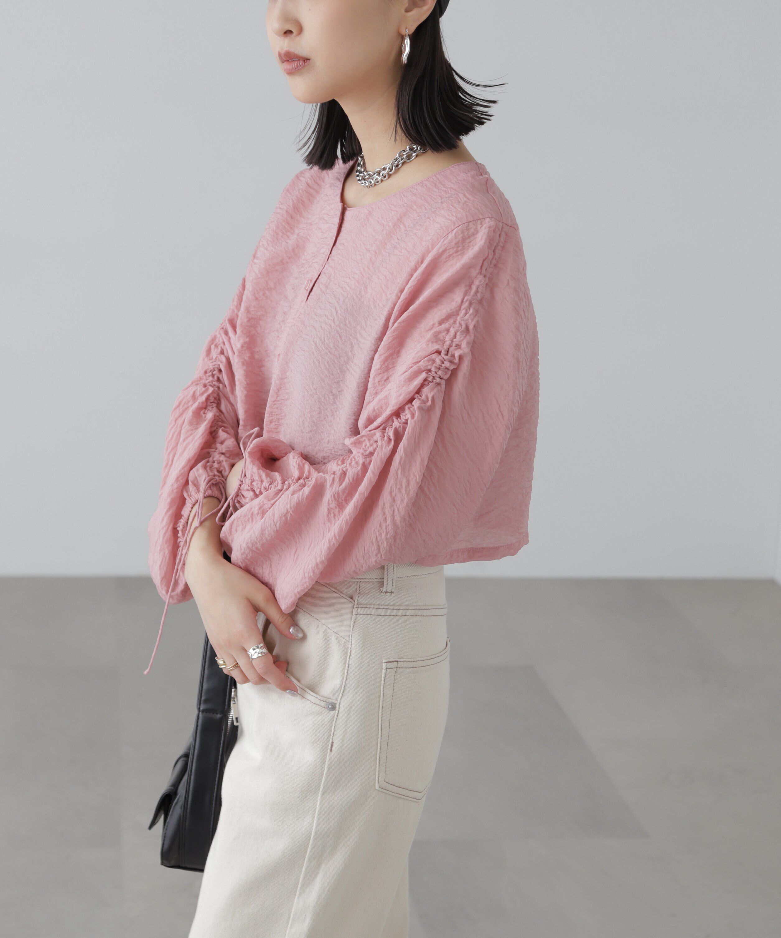  「［グレーカラーWEB限定］袖ドロストギャザーボレロ」|シャツ・ブラウス|