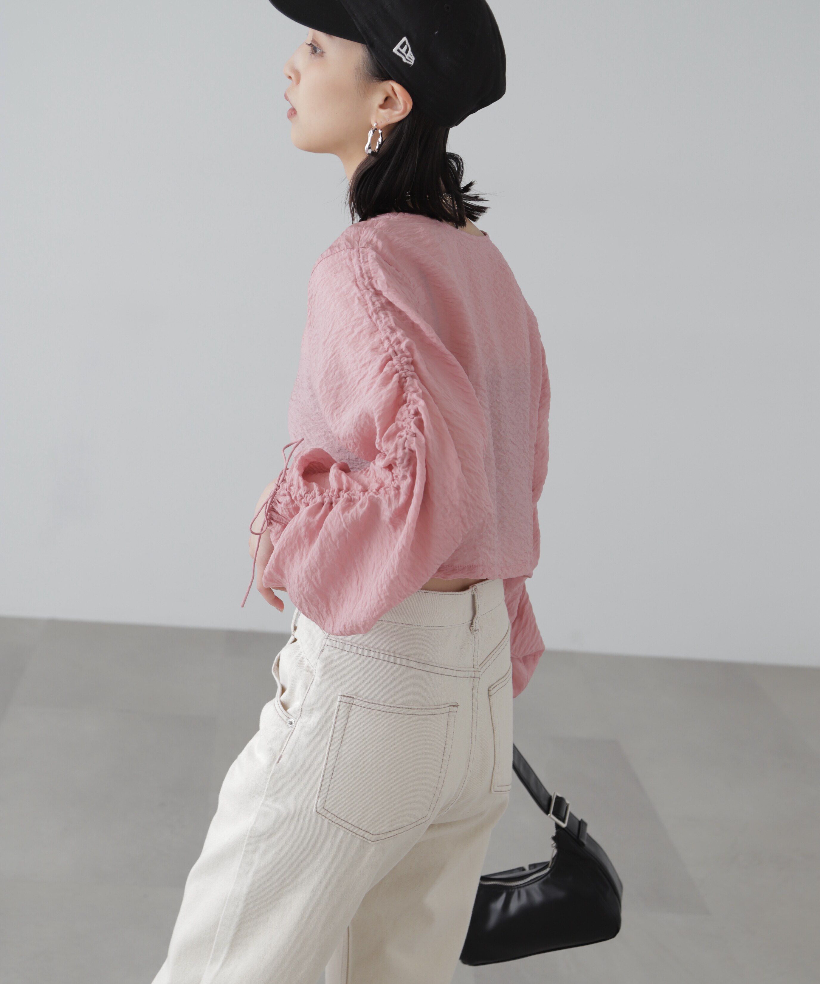  「［グレーカラーWEB限定］袖ドロストギャザーボレロ」|シャツ・ブラウス|