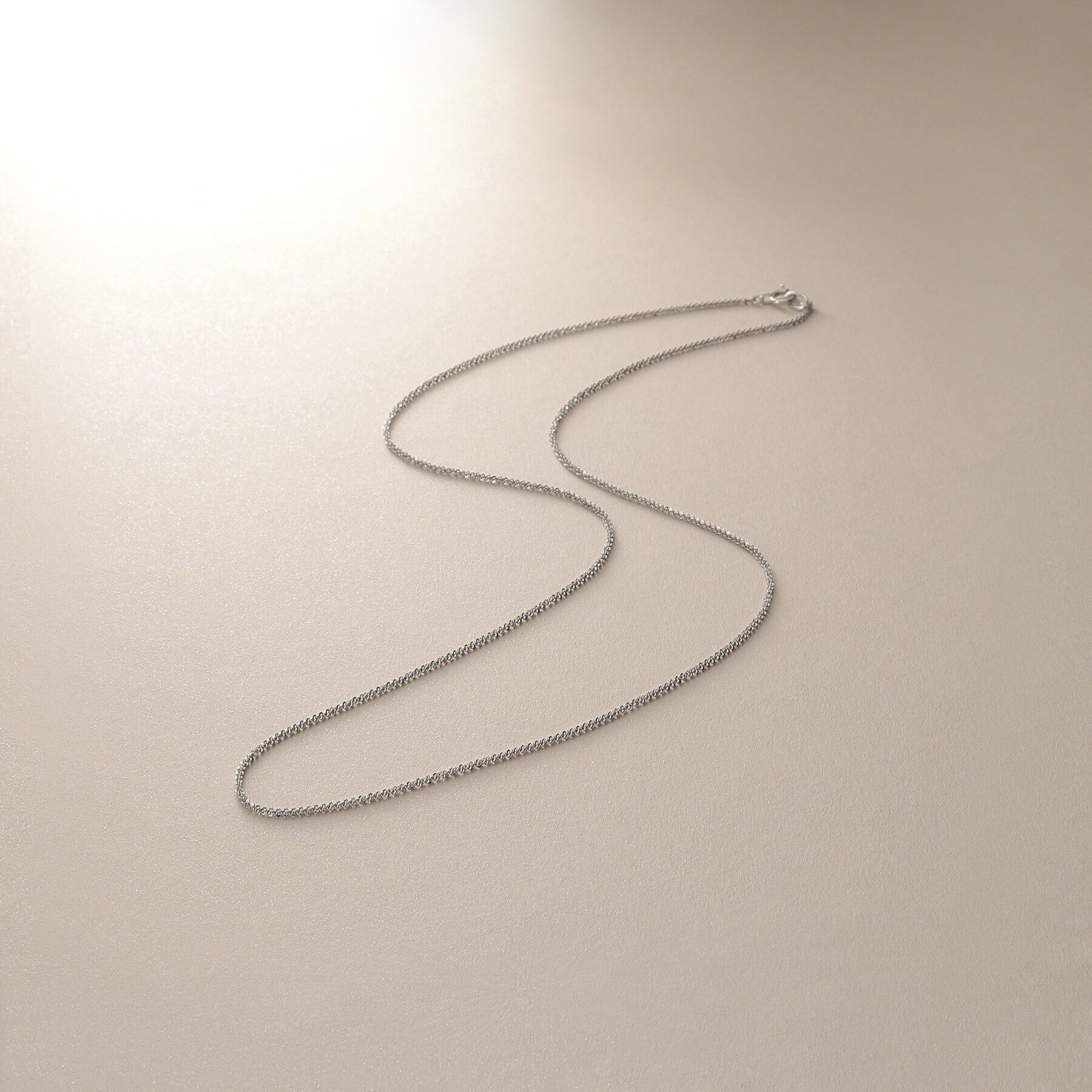 COCOSHNIK「プラチナ クリスクロスチェーン ネックレス」|ネックレス|