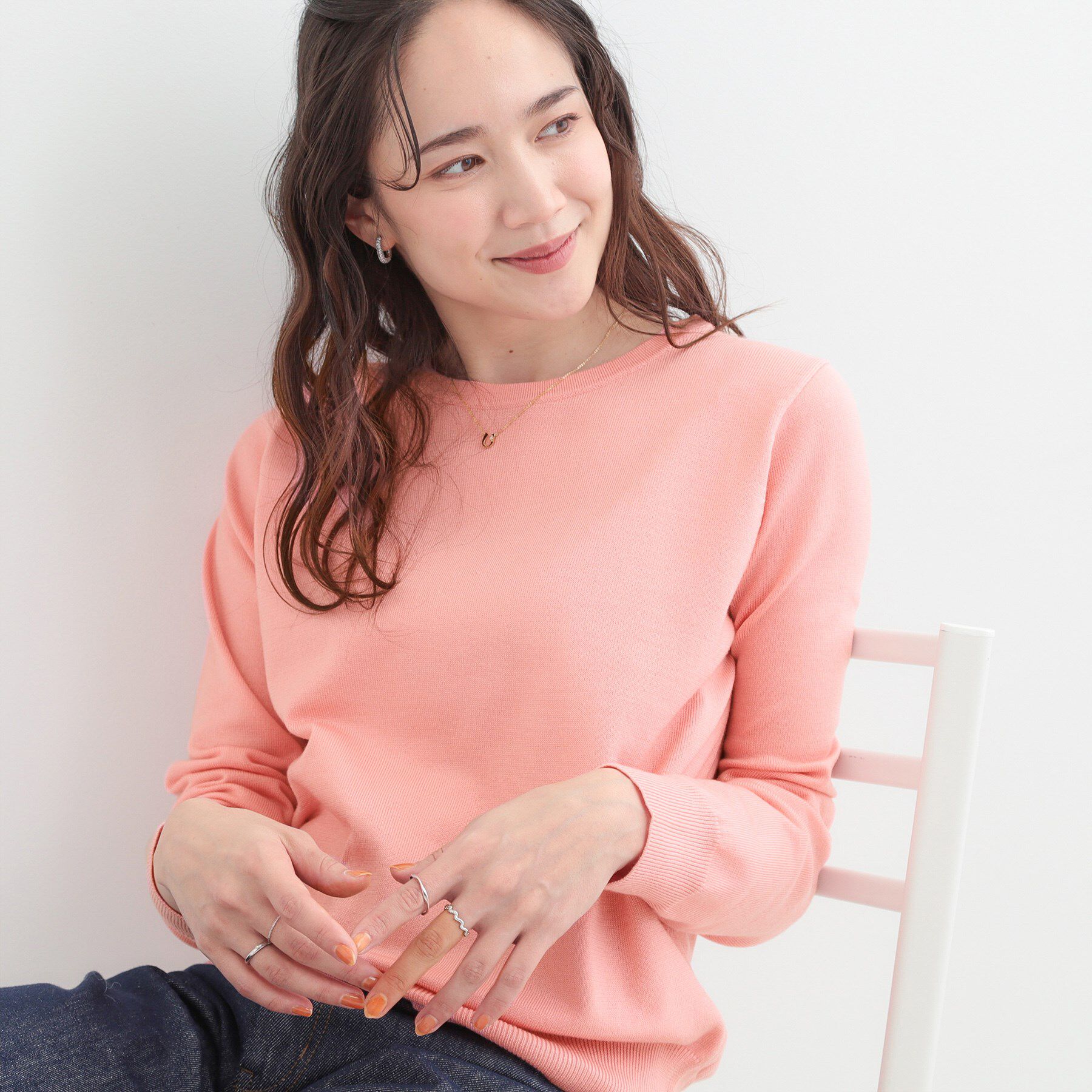 SHOO･LA･RUE「【洗濯機可/S-LL/アンサンブル可】シンプルきれい見え クルーネックニット」|ニット・セーター|ピンク(071)