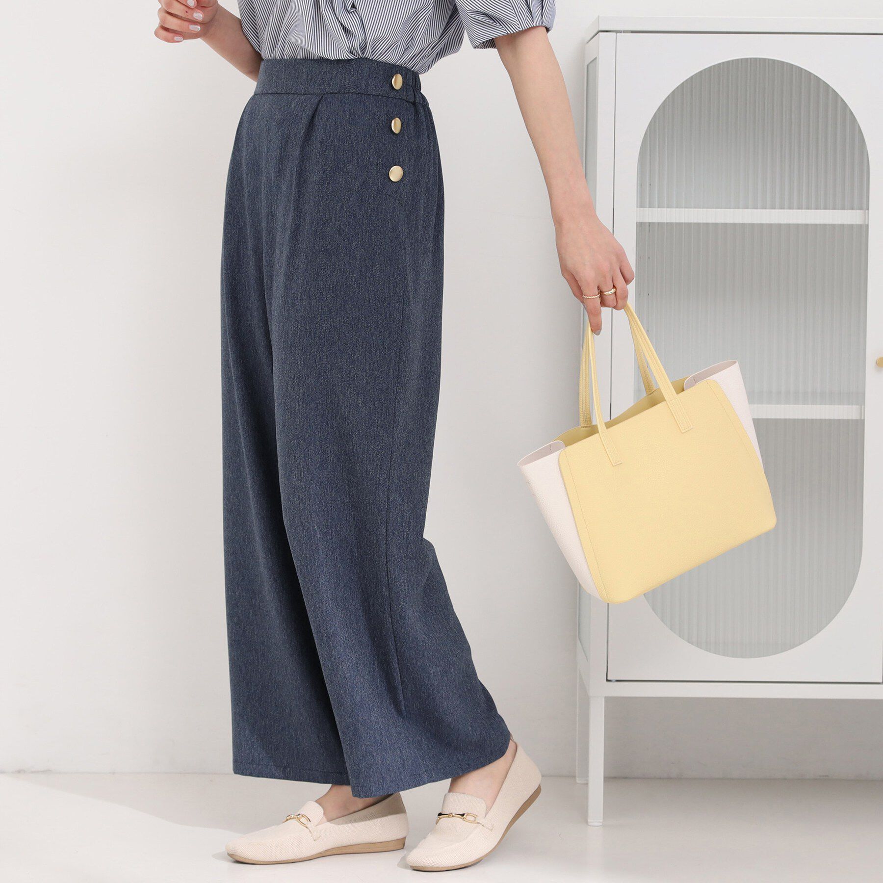 SHOO･LA･RUE「サイドボタンデニム風ワイドパンツ」|その他|ネイビー(094)