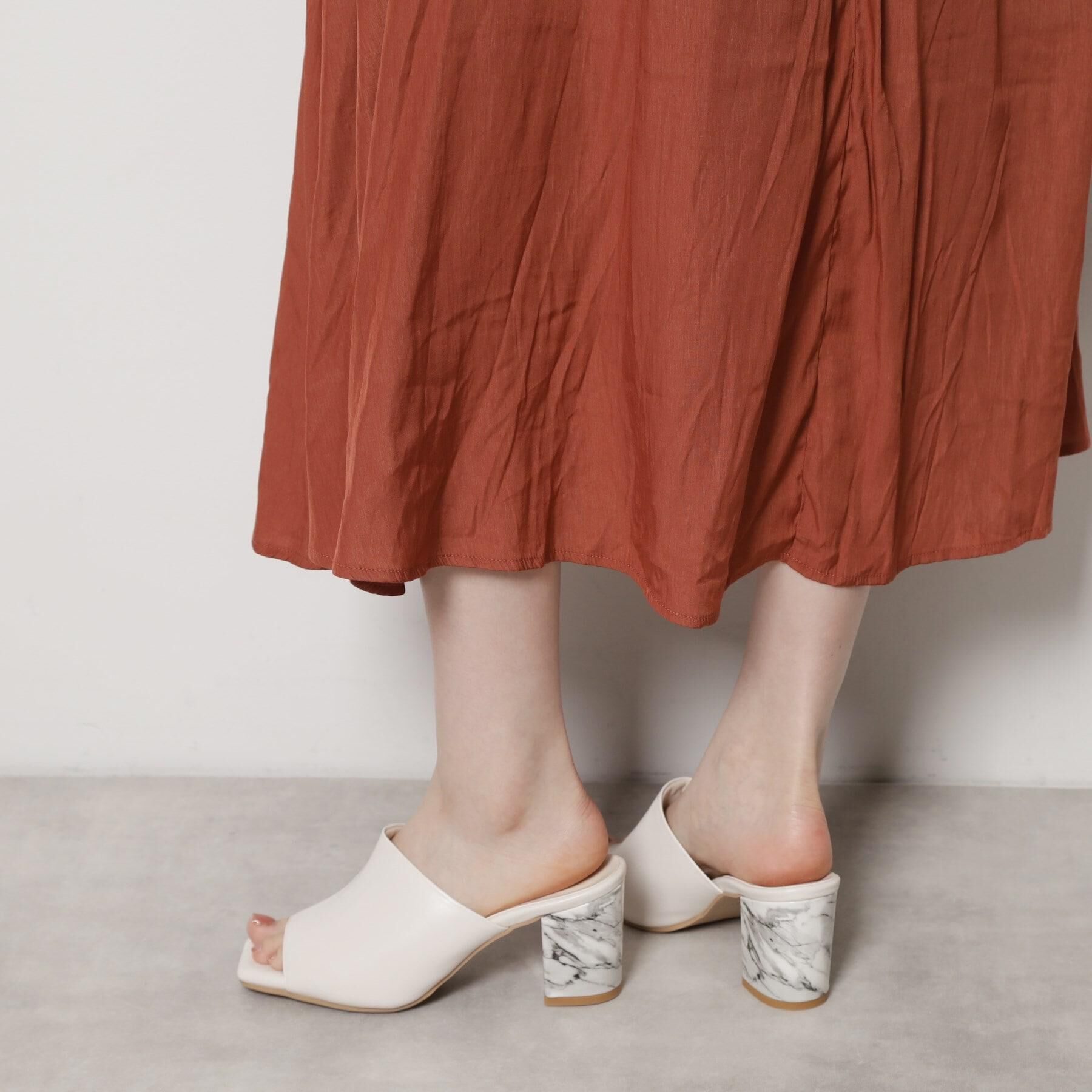 ESPERANZA「スクエアトゥブロックヒールミュール」|サンダル|アイボリー(004)