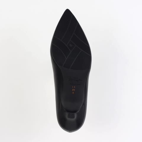 銀座かねまつ「LSBF2612SHPBLK【本革】【Bウィズ】アクアベルスレンダーパンプス」|パンプス|