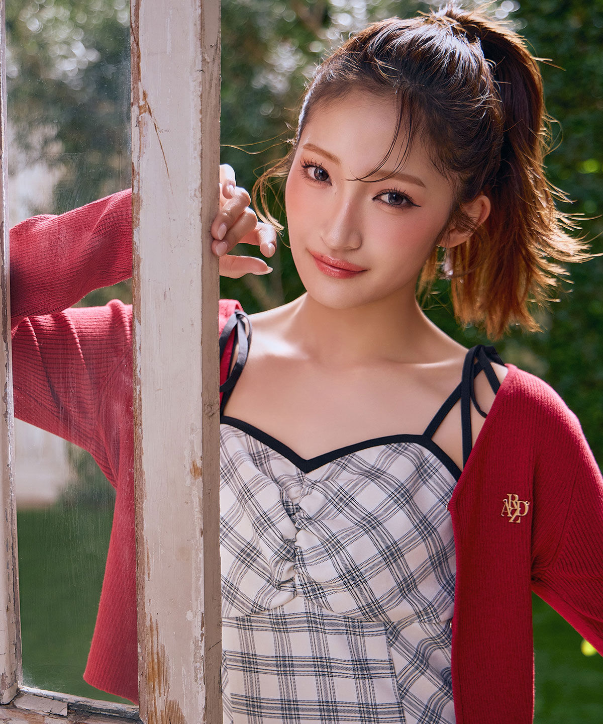 REDYAZEL「ロゴプレートリブニットカーディガン」|カーディガン|レッド