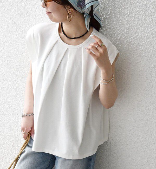 SHIPS any「《予約》SHIPS any:〈接触冷感/汗染み防止加工/洗濯機可能〉タック フレア ノースリーブ TEE」|Tシャツ・カットソー|ホワイト