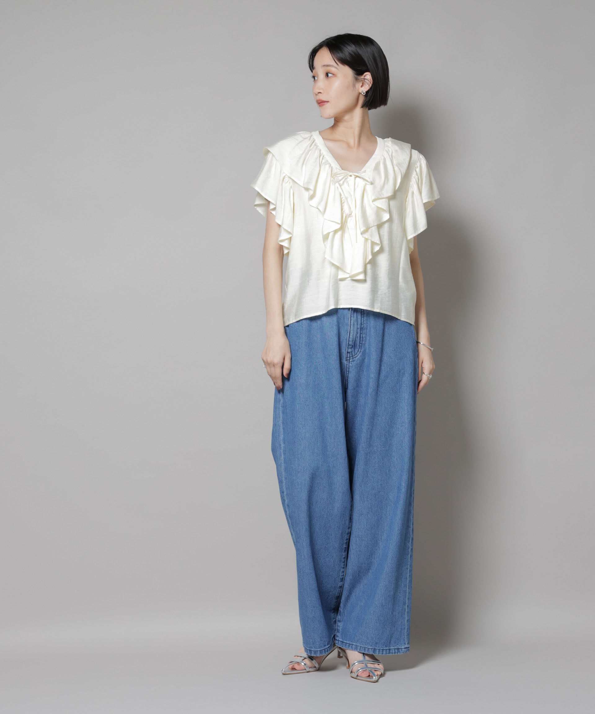 nano･universe「フリルディティールフロントレースアップブラウス」|シャツ・ブラウス|