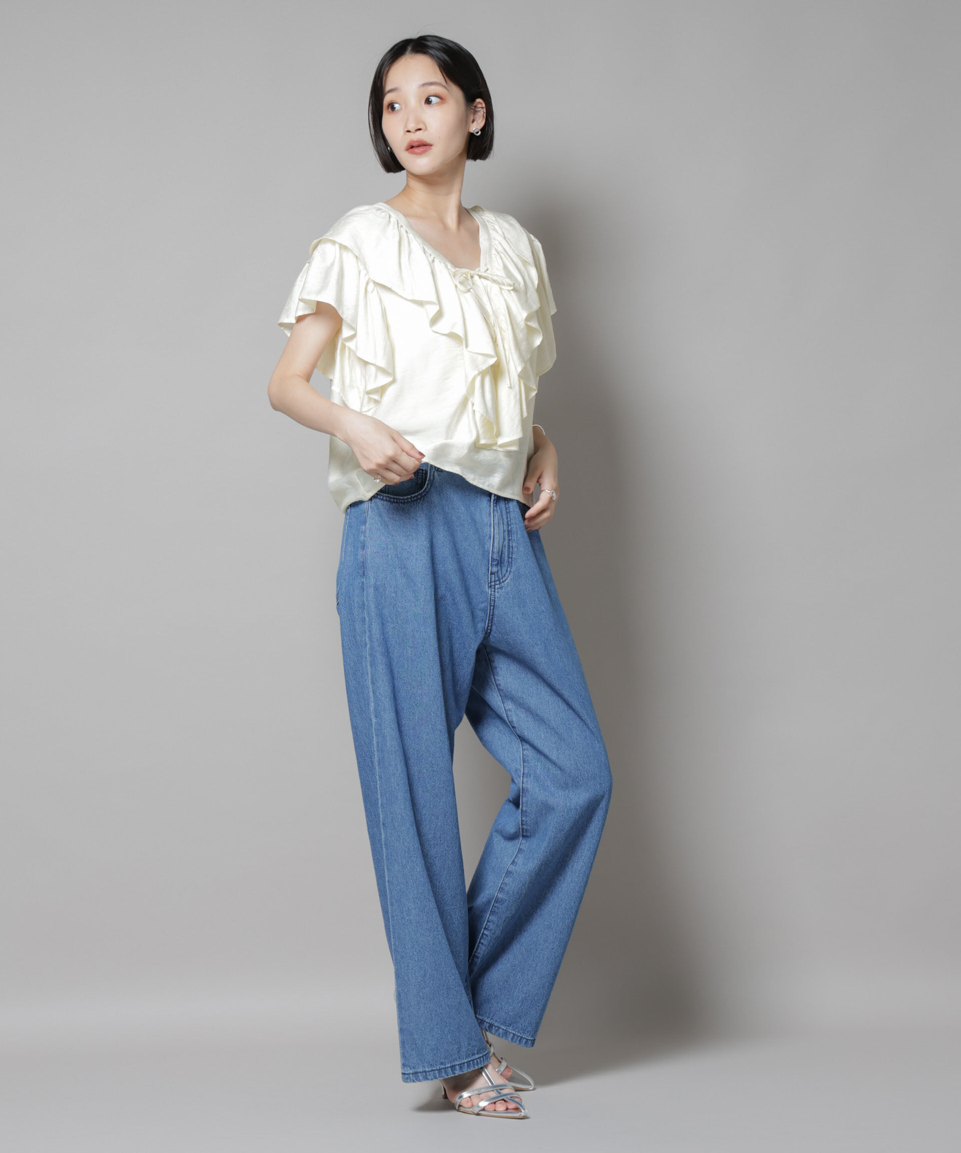 nano･universe「フリルディティールフロントレースアップブラウス」|シャツ・ブラウス|