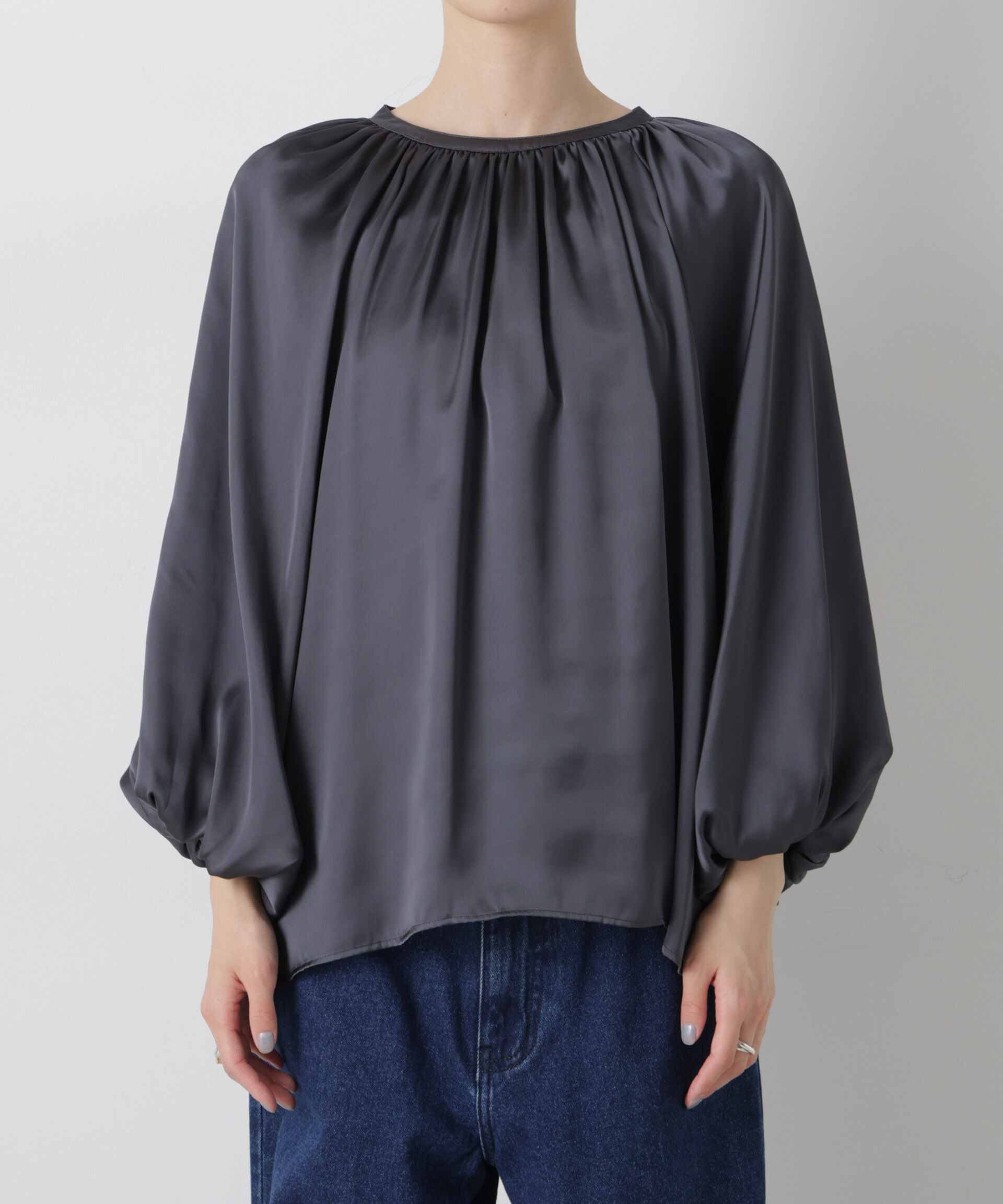 nano･universe「前後2wayサテンボリュームスリーブブラウス」|シャツ・ブラウス|