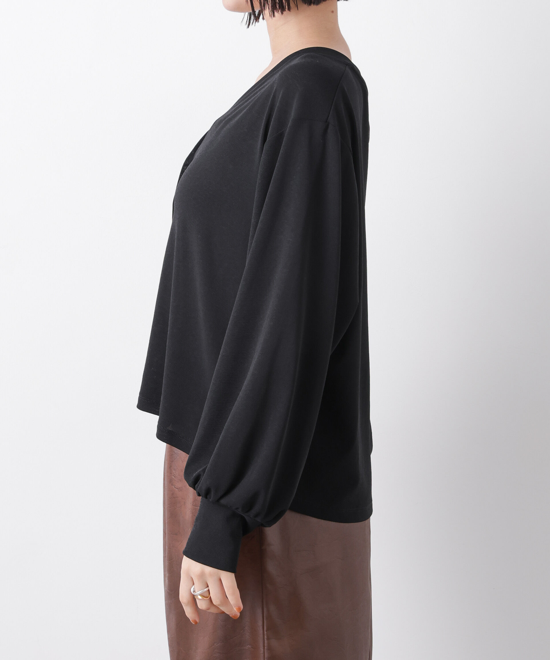 nano･universe「シアーカットVネックカーディガン」|Tシャツ・カットソー|