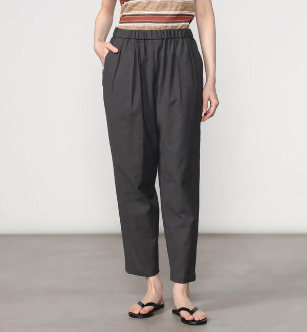 Morris & Sons「MORRIS & SONS | タックイージーパンツ WOMEN」|チノ|DKGREY