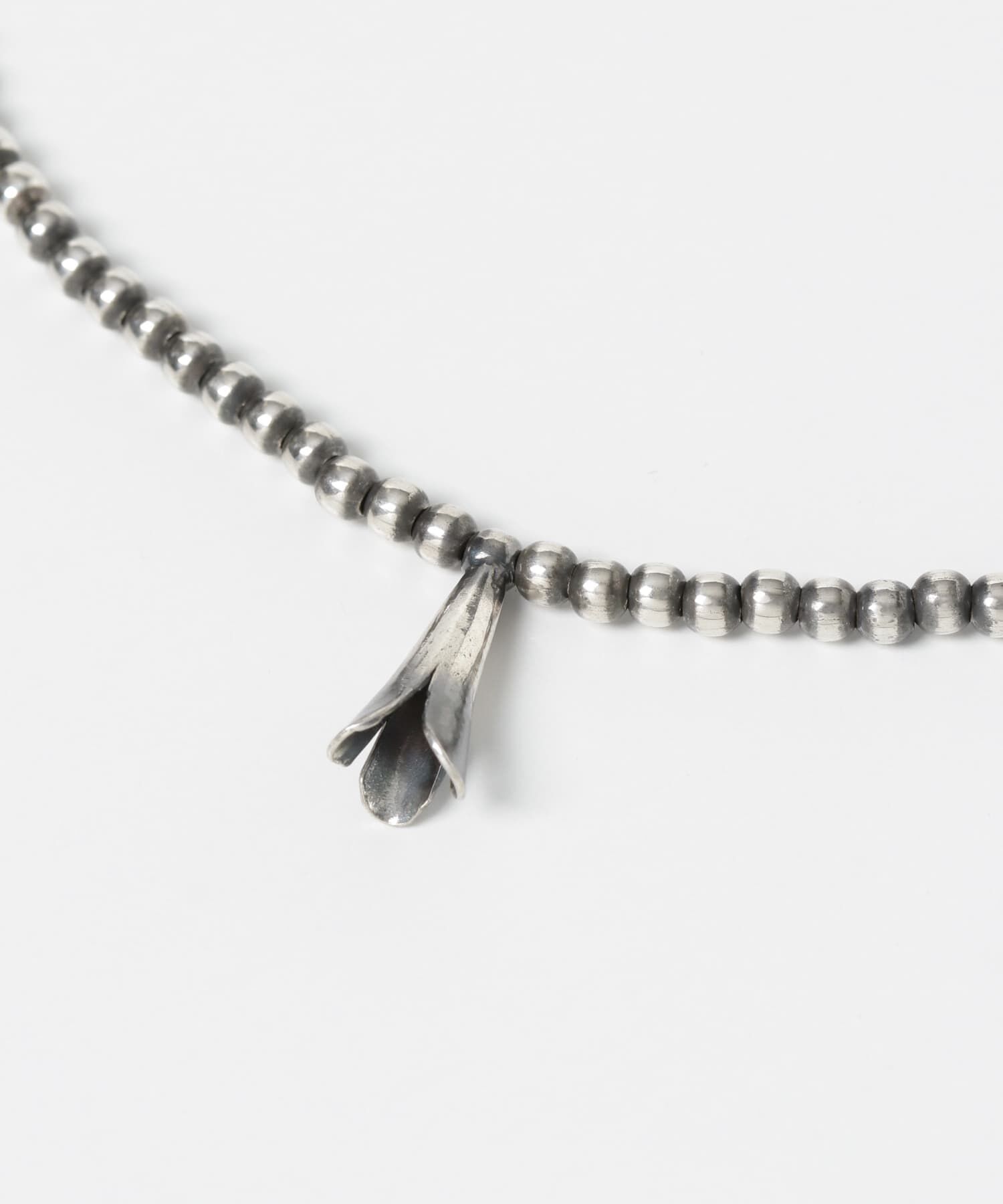 URBAN RESEARCH「ERICKA NICOLAS BEGAY　スカッシュブロッサム ネックレス」|ネックレス|