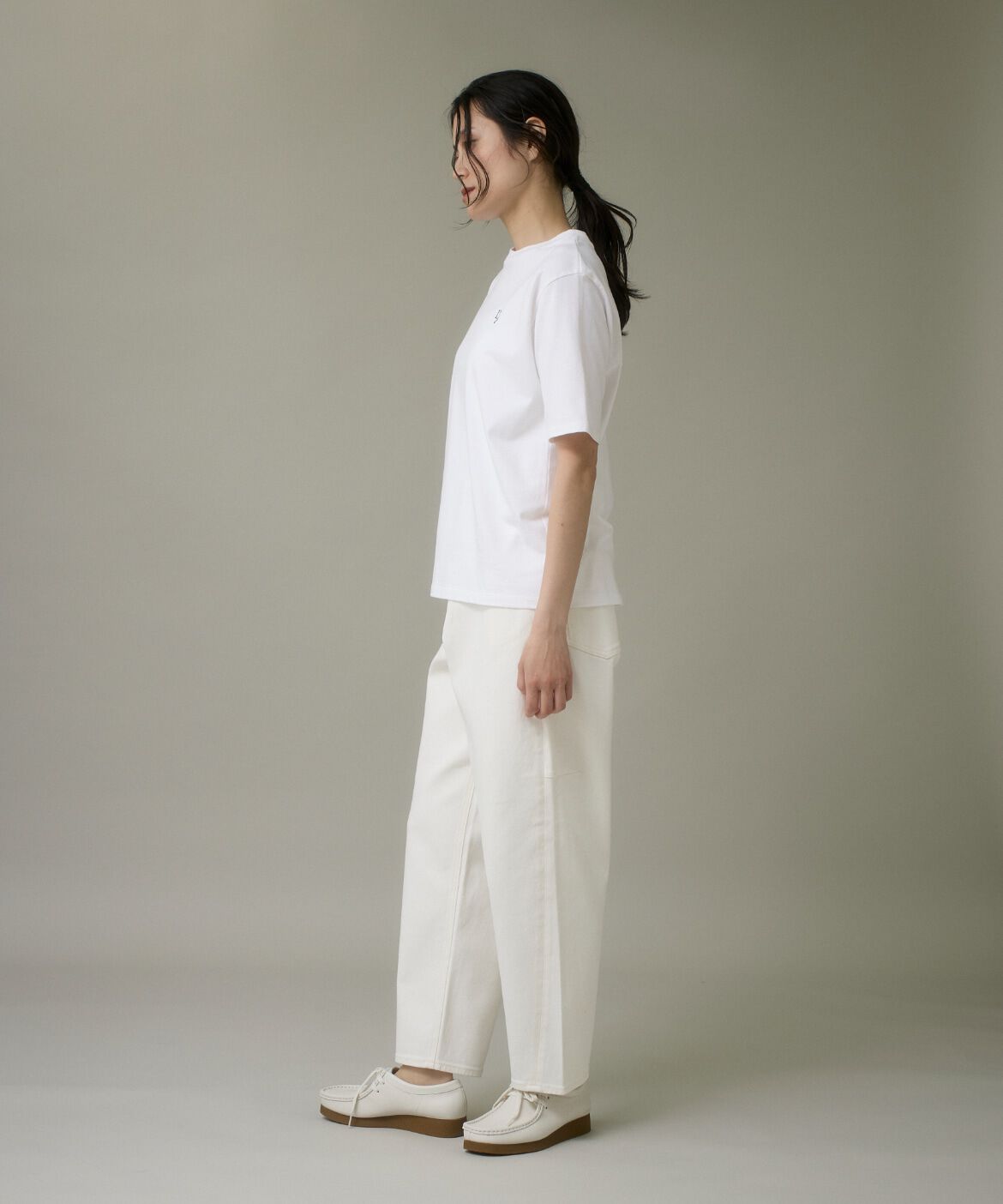 DAY by DAY it&rsquo;s international「ロゴ刺繍Tシャツ」|Tシャツ・カットソー|