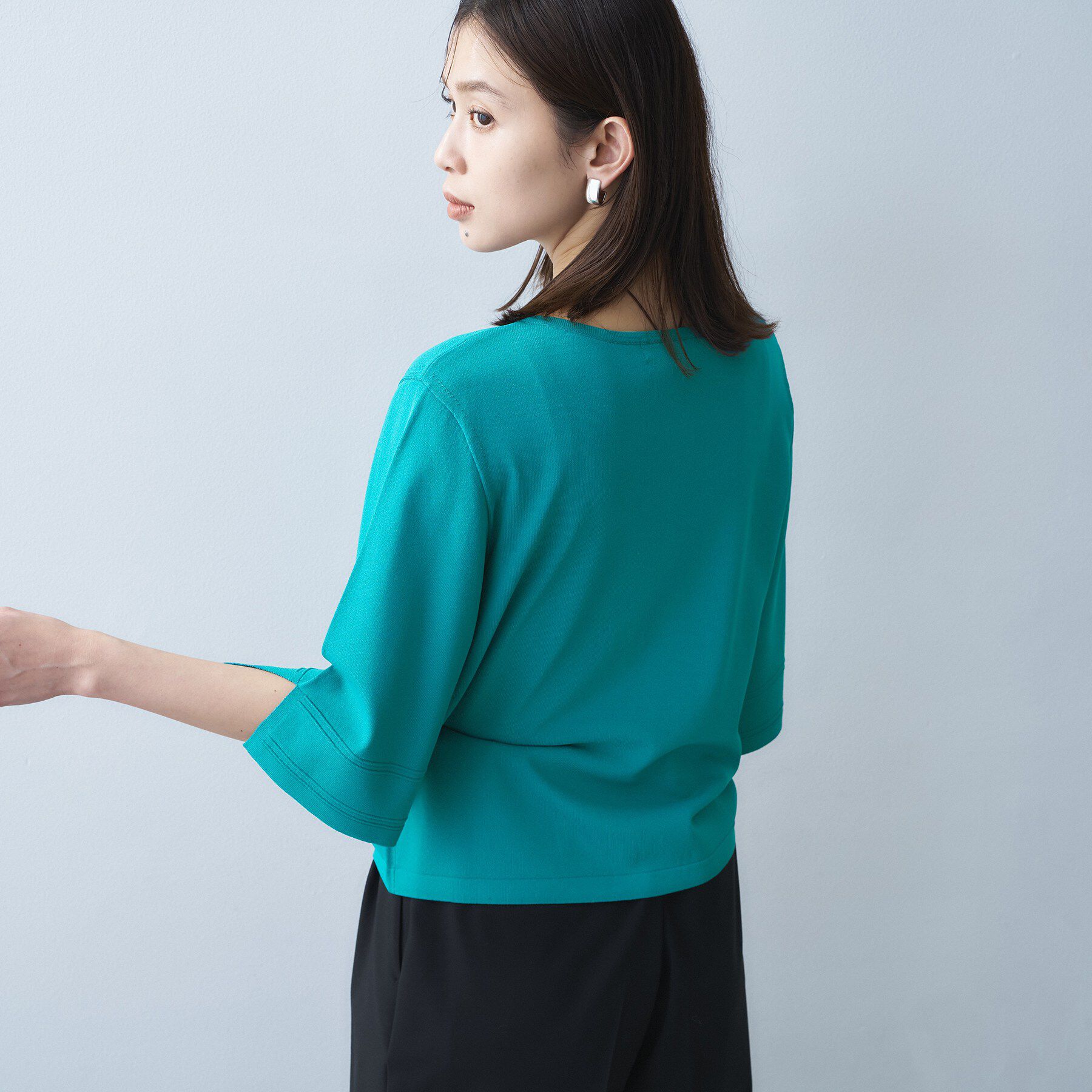 UNTITLED「袖スリットニットプルオーバー」|ニット・セーター|