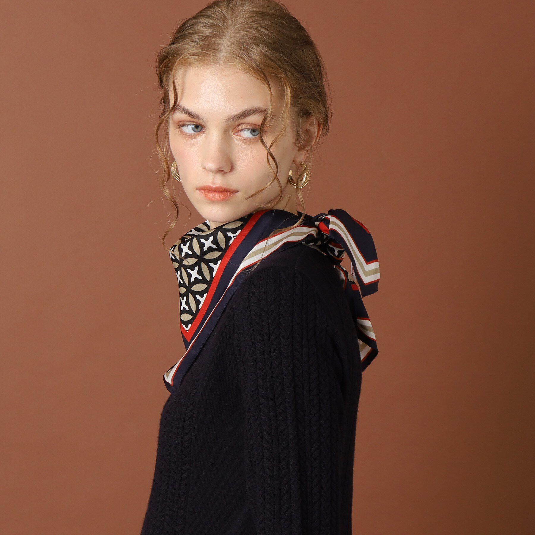 DRESSTERIOR「オーバーラップサークルシルクスカーフ」|バンダナ・スカーフ|