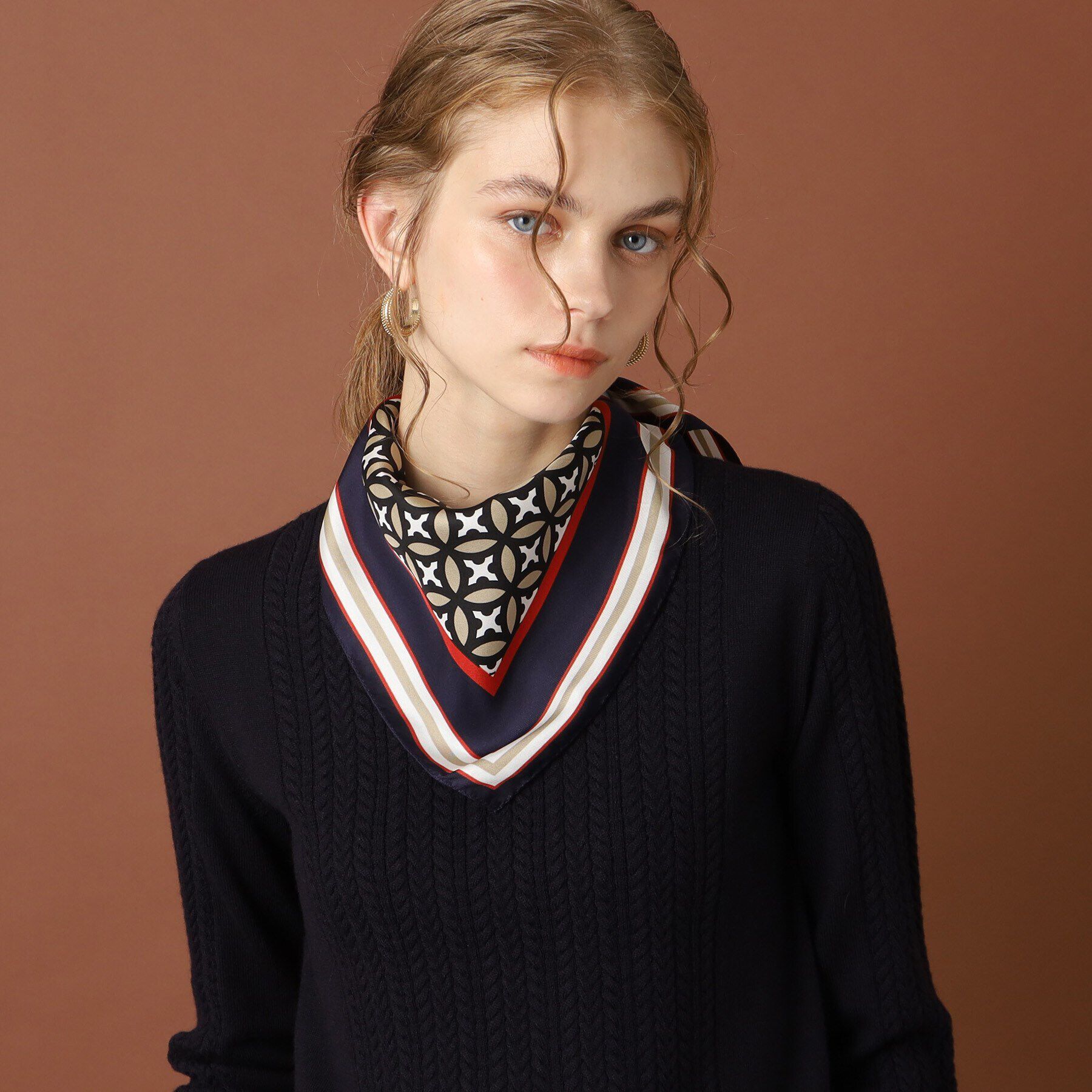 DRESSTERIOR「オーバーラップサークルシルクスカーフ」|バンダナ・スカーフ|