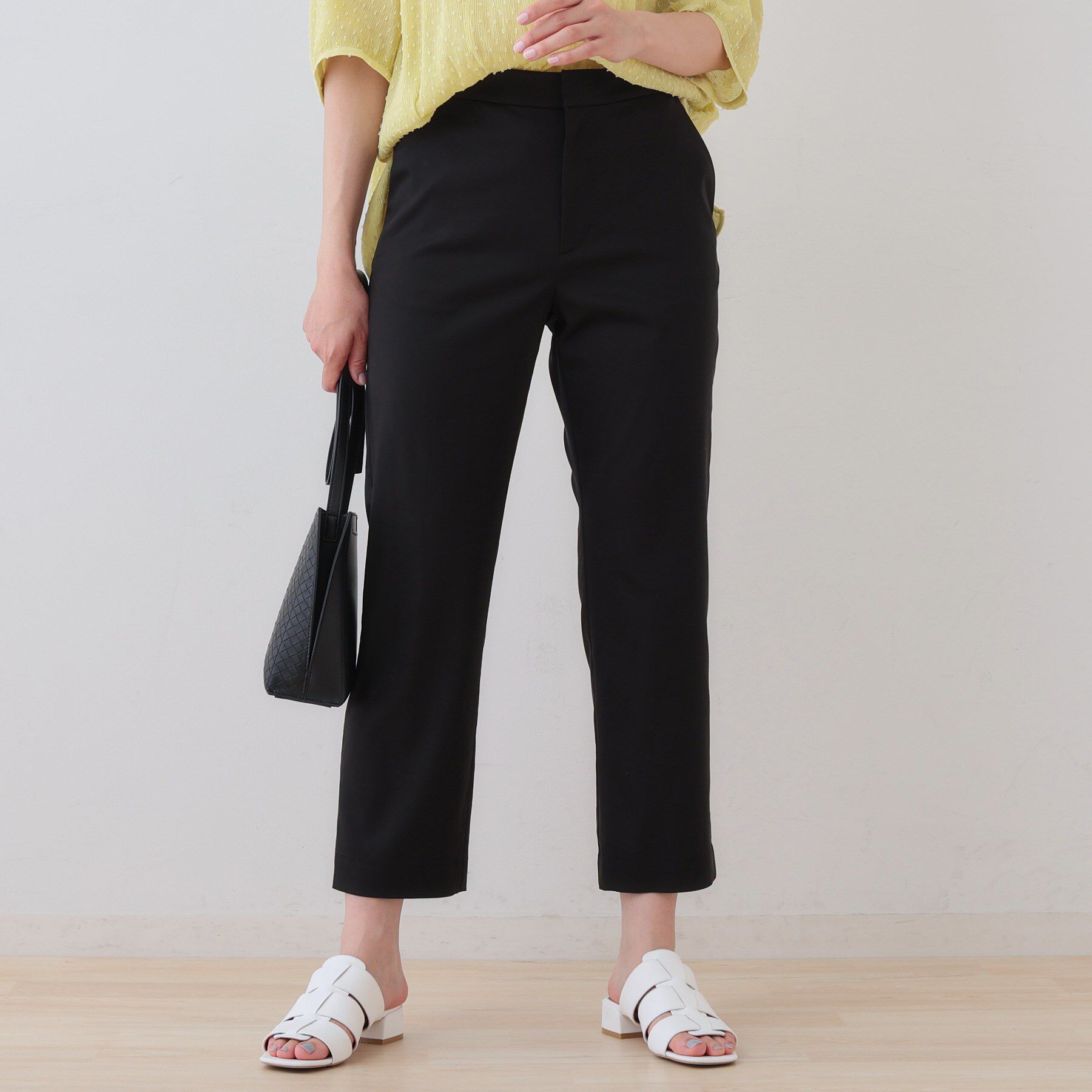 INDIVI「ストレッチストレートパンツ」|その他|ブラック(019)