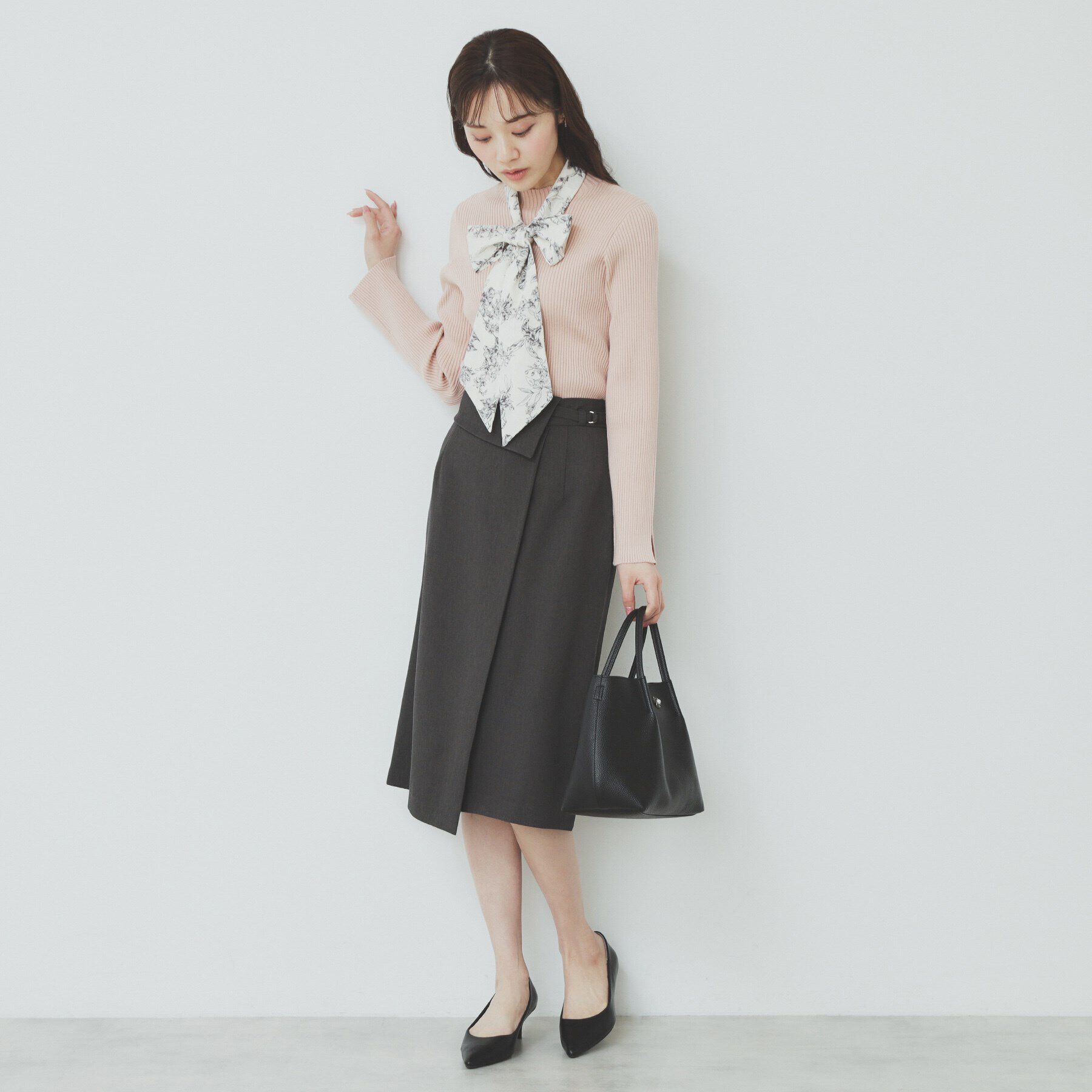 index「スカーフ付きハイネックリブニット【洗濯機洗い可】」|ニット・セーター|