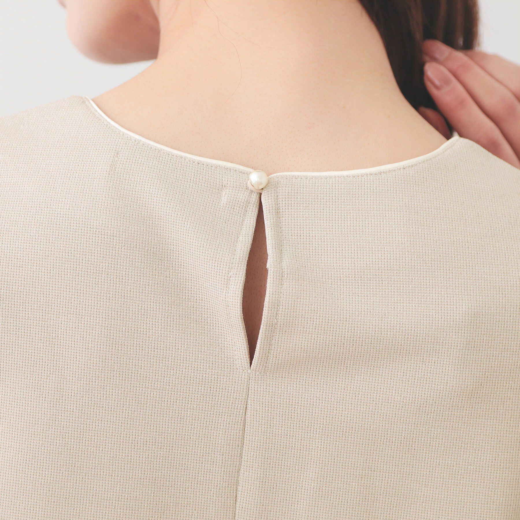 index「フレアスリーブバイカラートップス【洗濯機OK・接触冷感・UVケア】」|Tシャツ・カットソー|