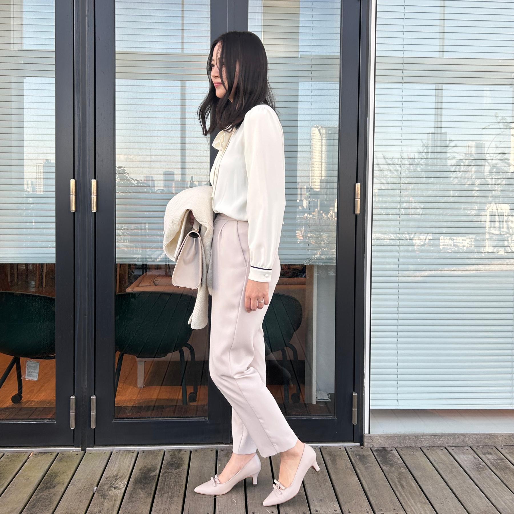 Couture broach「【ハレの日・通勤】配色タックタイブラウス」|シャツ・ブラウス|