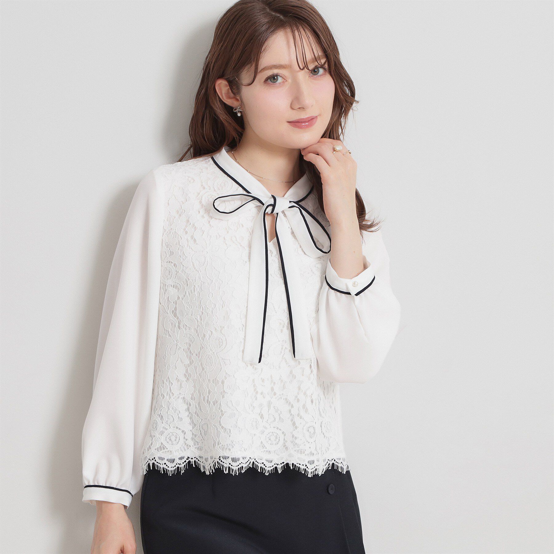 Couture broach「【洗える・通勤】フラワーレースブラウス」|シャツ・ブラウス|