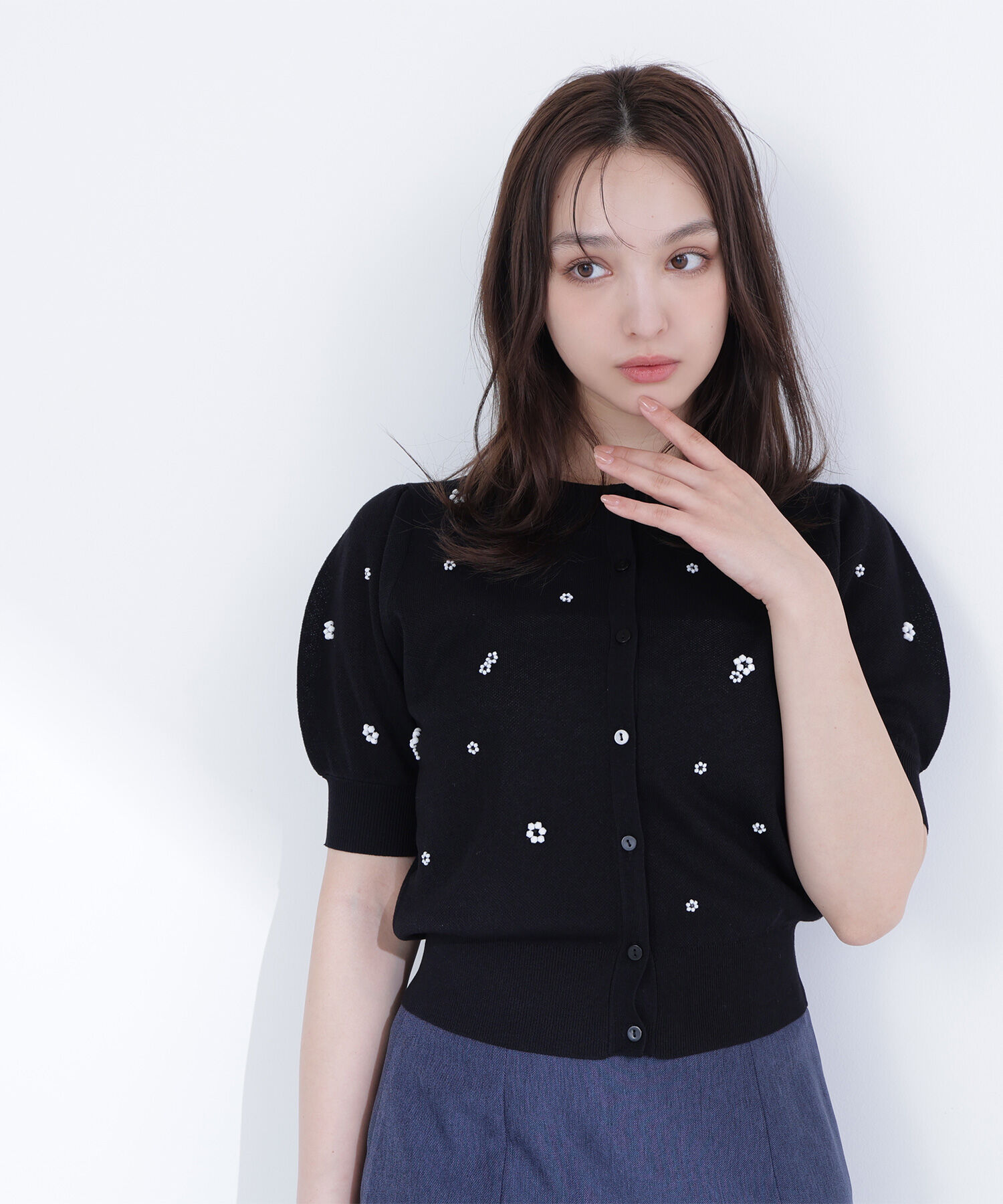  「フラワービーズカーディガン」|ニット・セーター|クロベース2