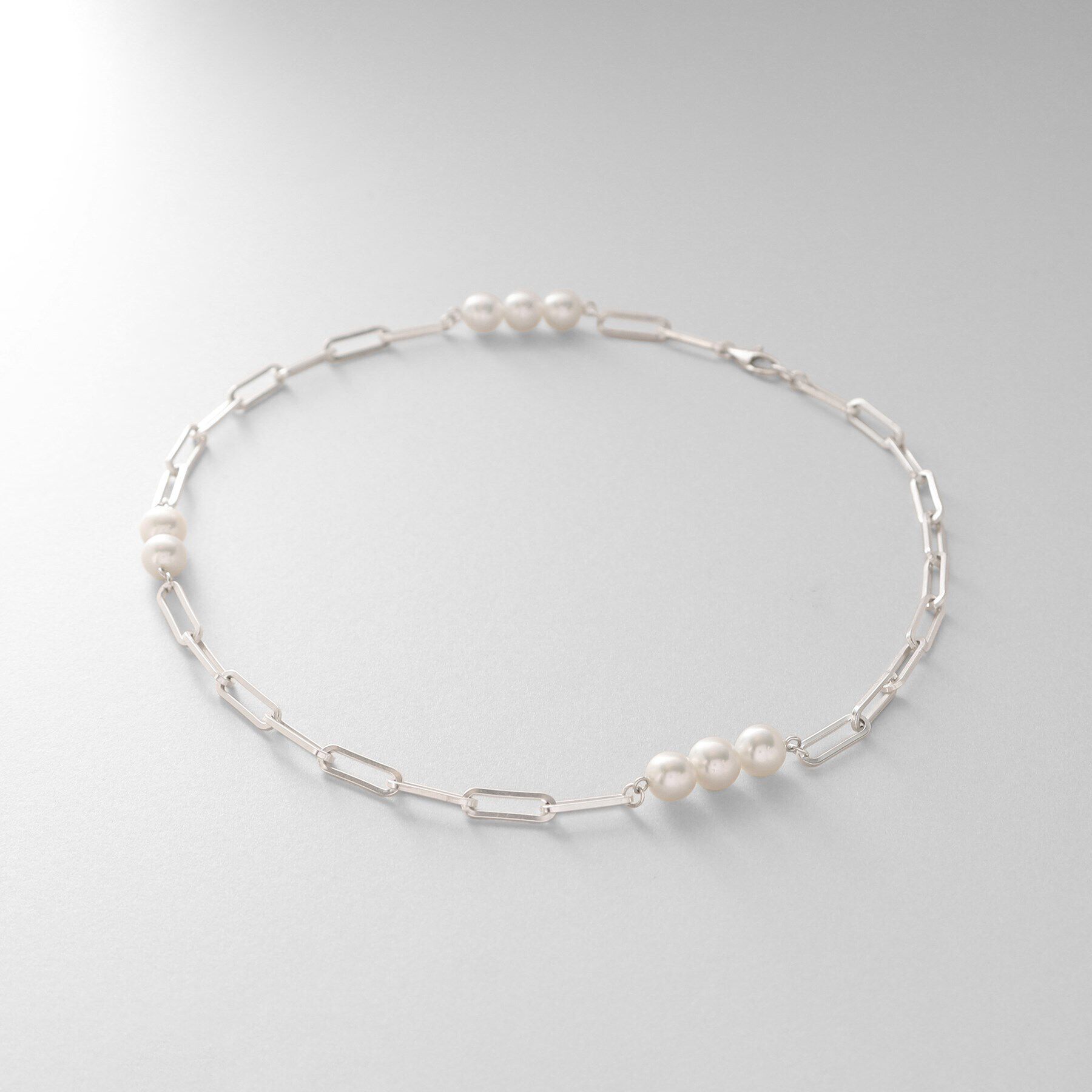 COCOSHNIK ONKITSCH「シルバー フラットケーブルチェーン パールステーションネックレス」|ネックレス|